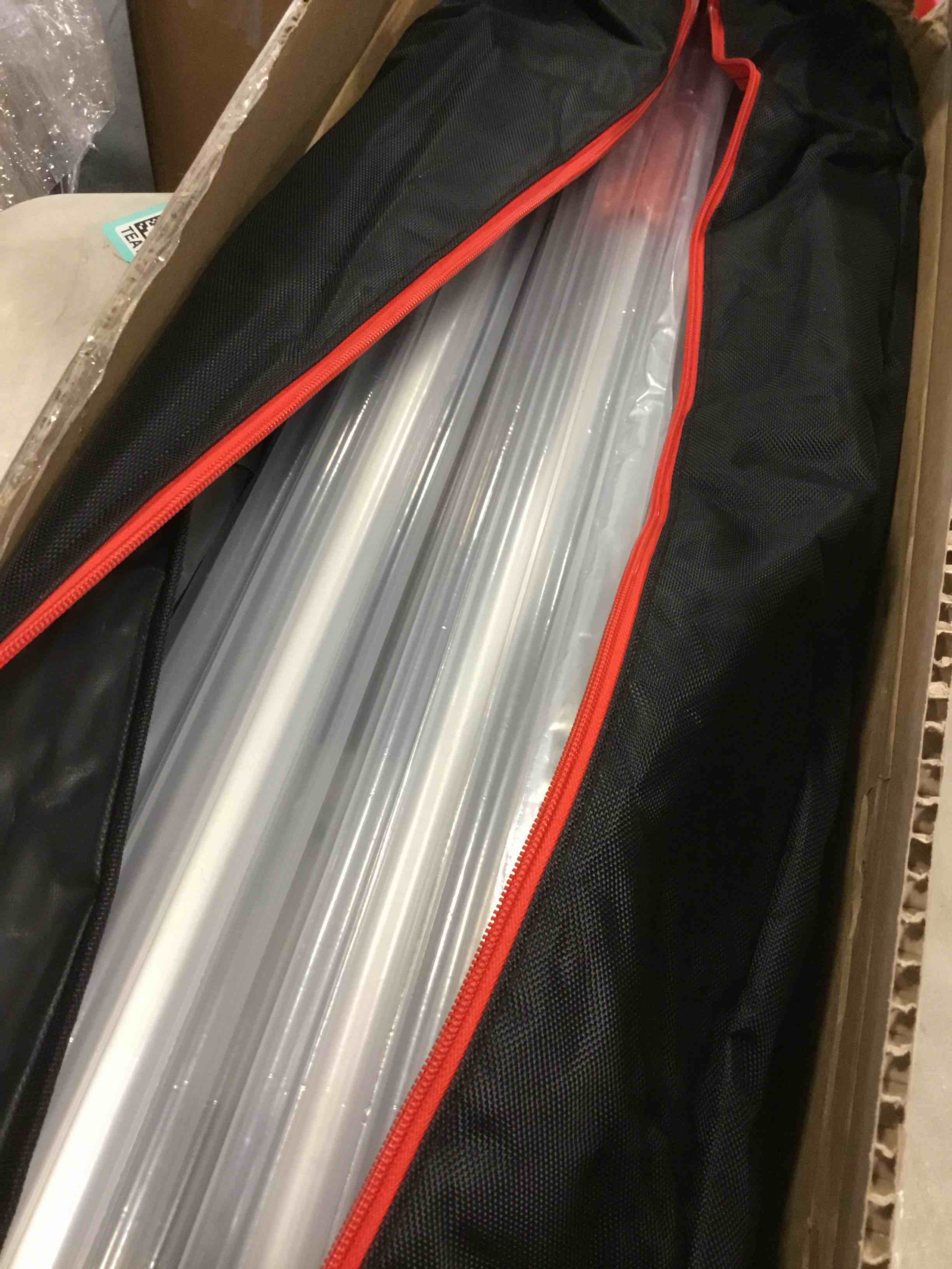 https://s3.amazonaws.com/lotting-images-prod/bidfta/PPE1909555_1733512815438.jpeg
