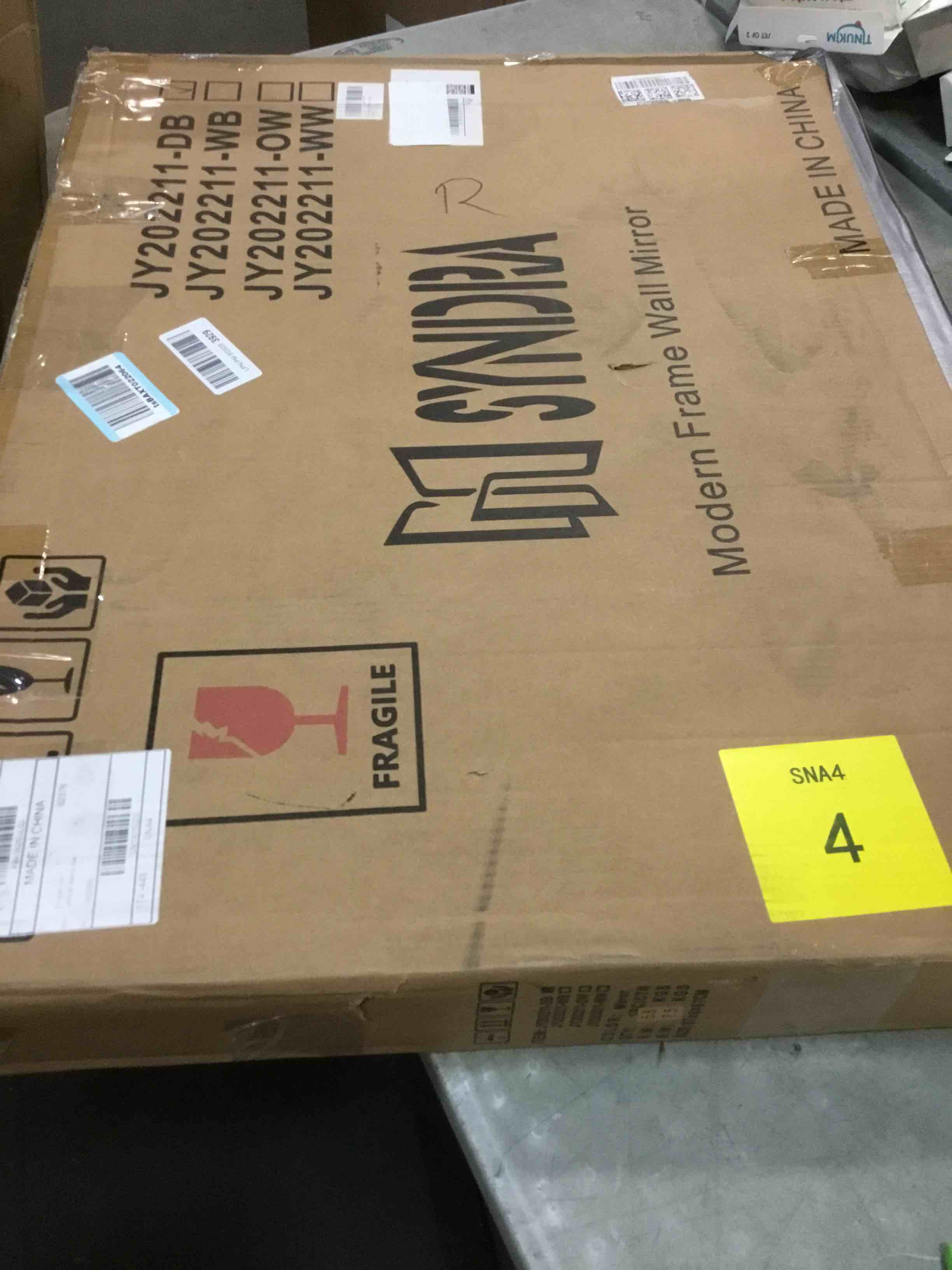 https://s3.amazonaws.com/lotting-images-prod/bidfta/PPE1911103_1734373623034.jpeg