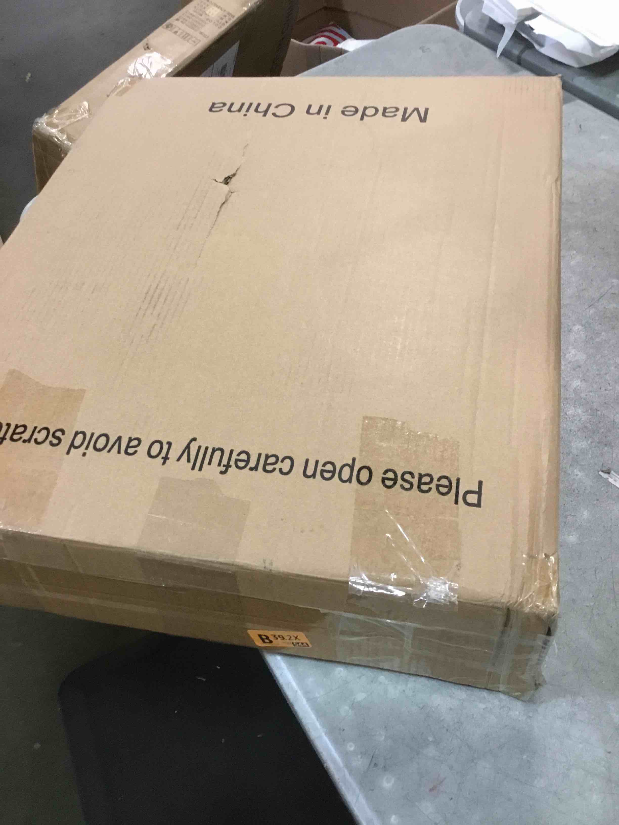 https://s3.amazonaws.com/lotting-images-prod/bidfta/PPE1911108_1734374114571.jpeg
