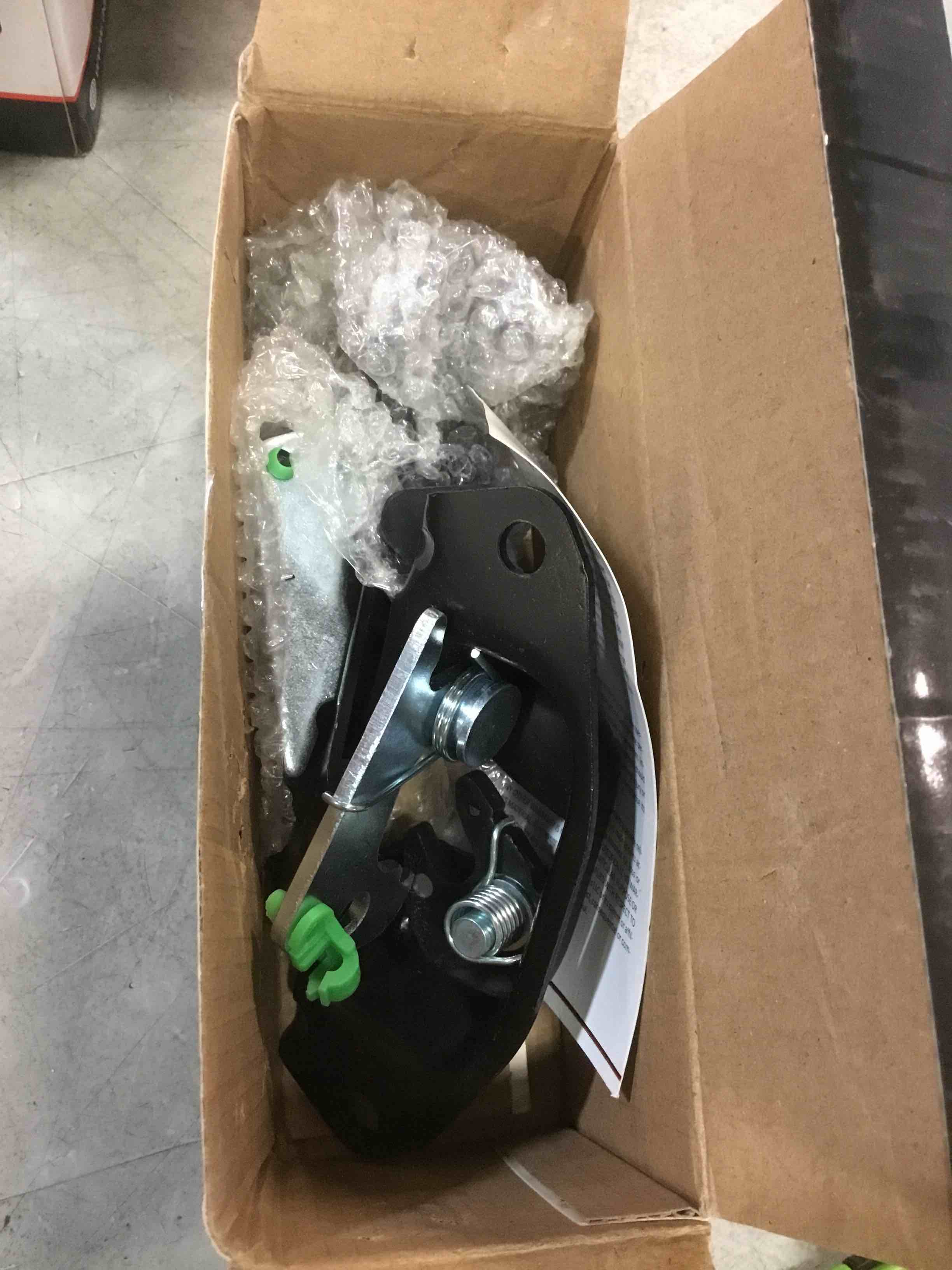 https://s3.amazonaws.com/lotting-images-prod/bidfta/PPE1911142_1734378724455.jpeg