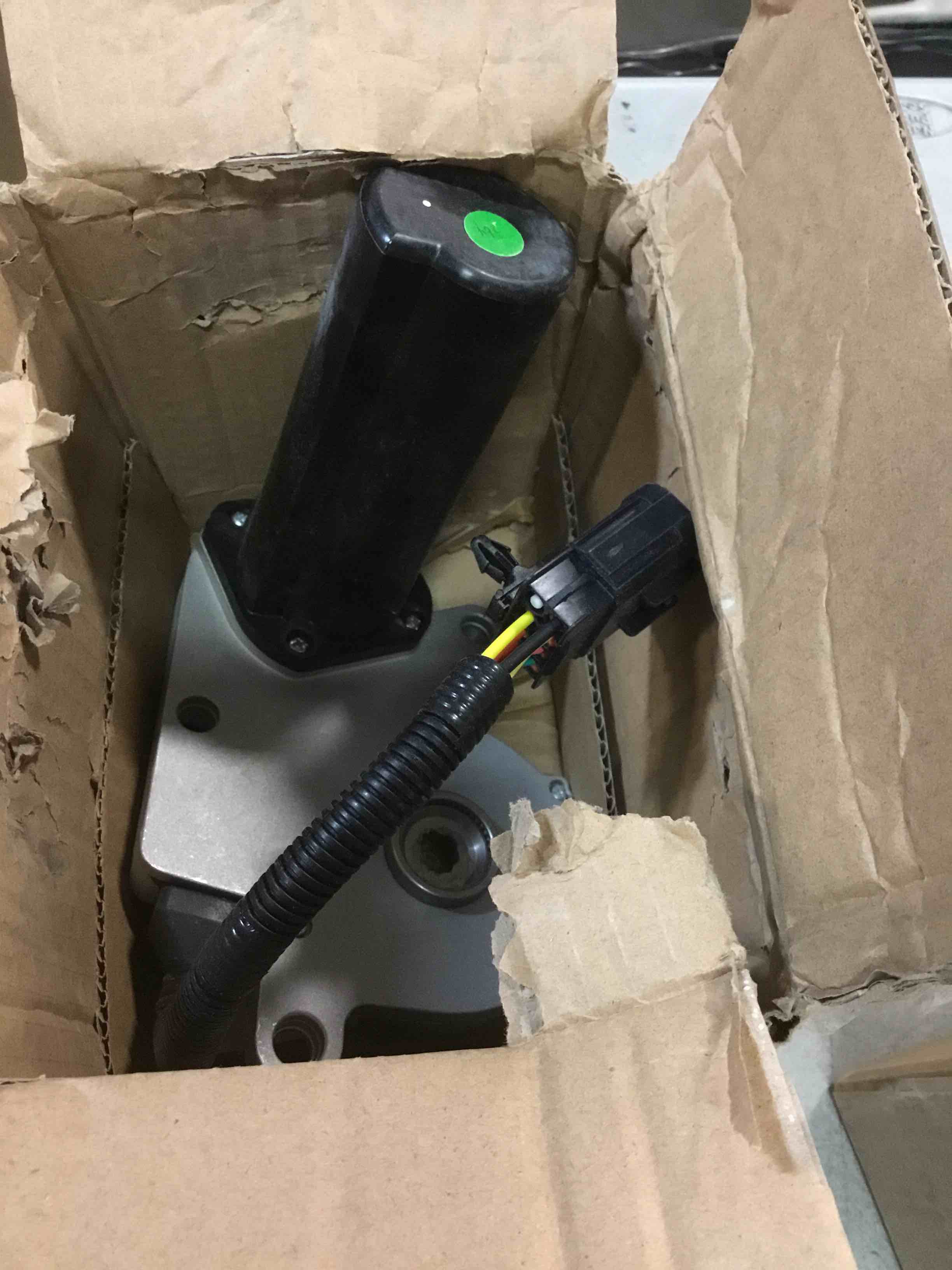 https://s3.amazonaws.com/lotting-images-prod/bidfta/PPE1911148_1734380612330.jpeg