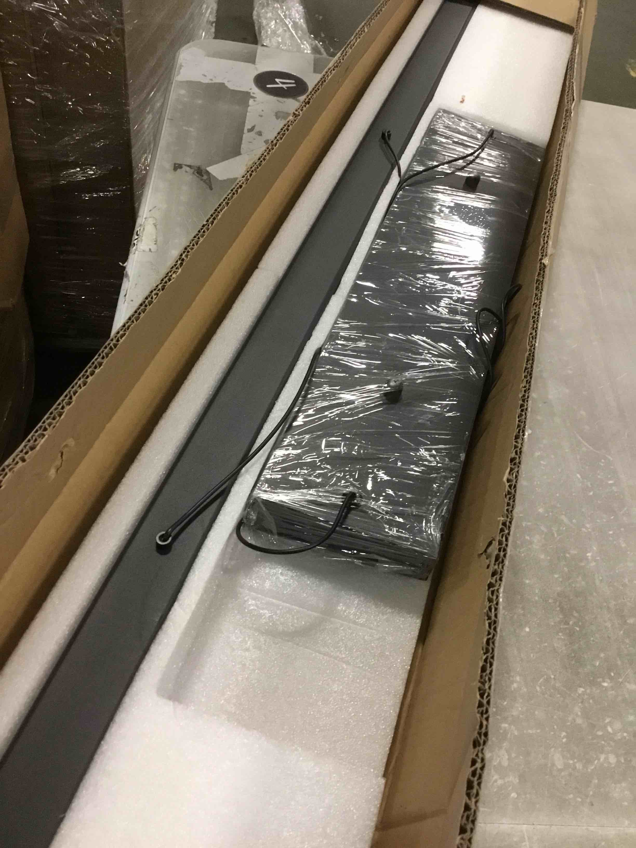 https://s3.amazonaws.com/lotting-images-prod/bidfta/PPE1911502_1734529132595.jpeg