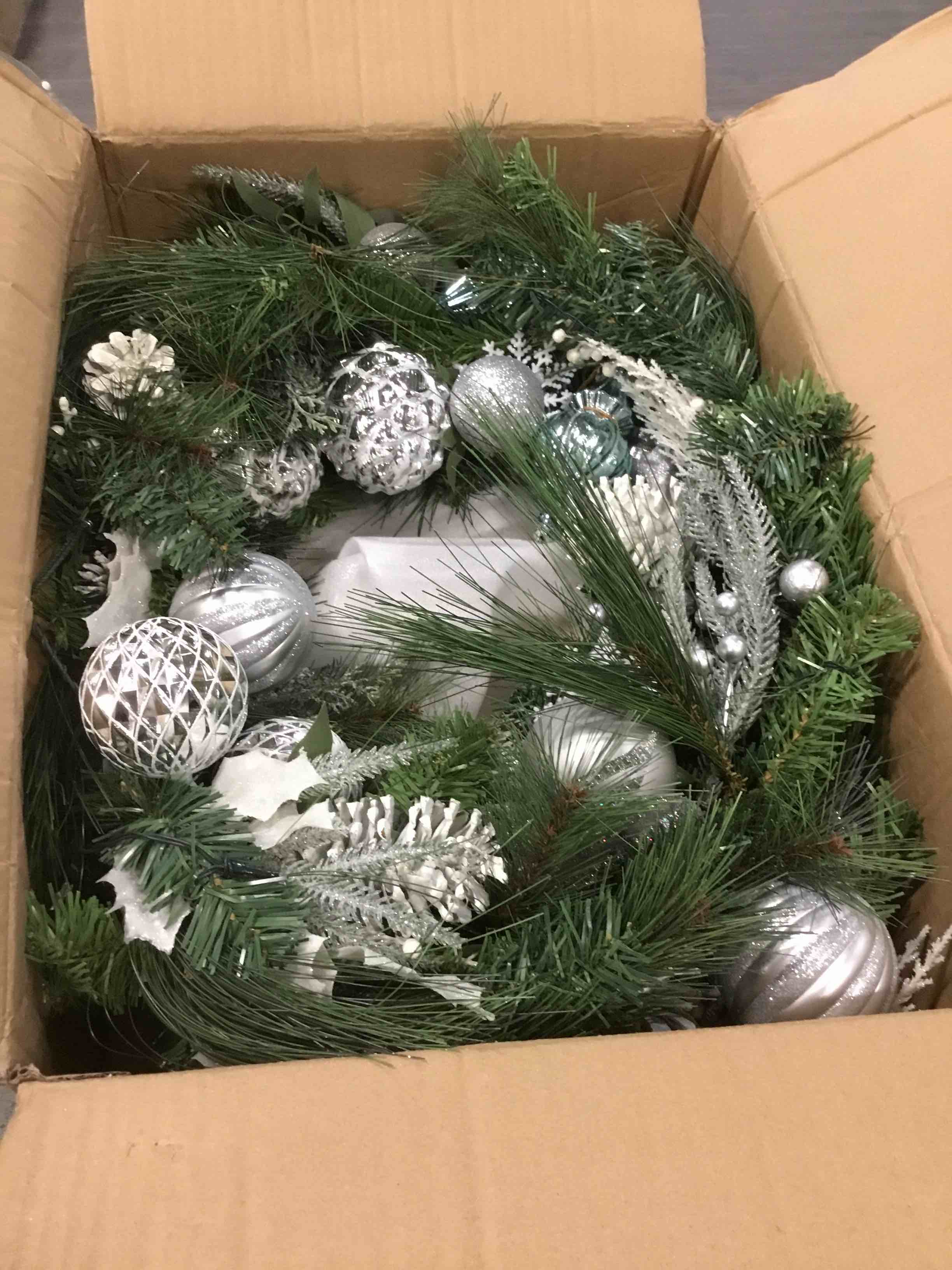 https://s3.amazonaws.com/lotting-images-prod/bidfta/PPE1911841_1734626403012.jpeg