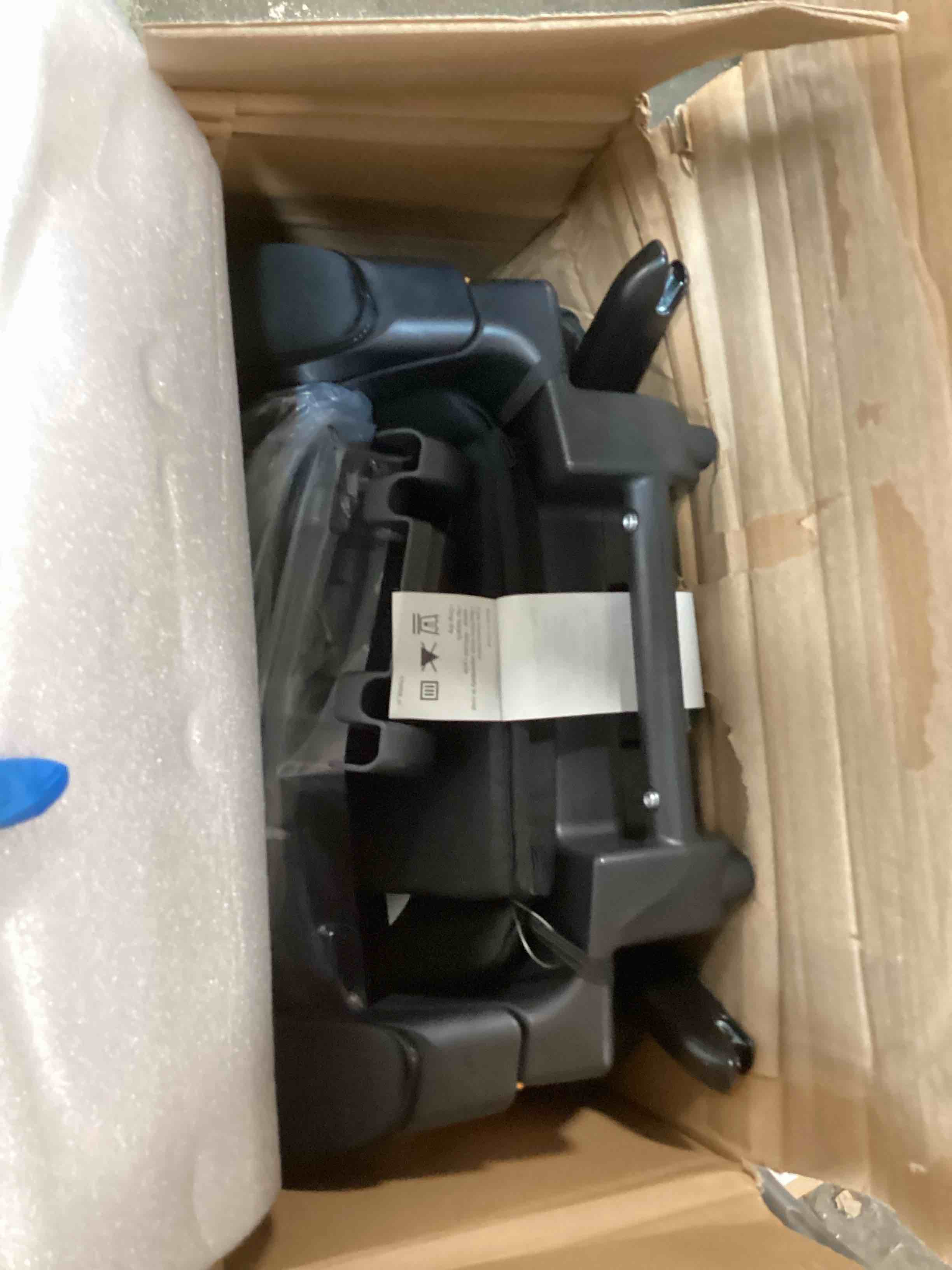 https://s3.amazonaws.com/lotting-images-prod/bidfta/PPE1936225_1743621648463.jpeg