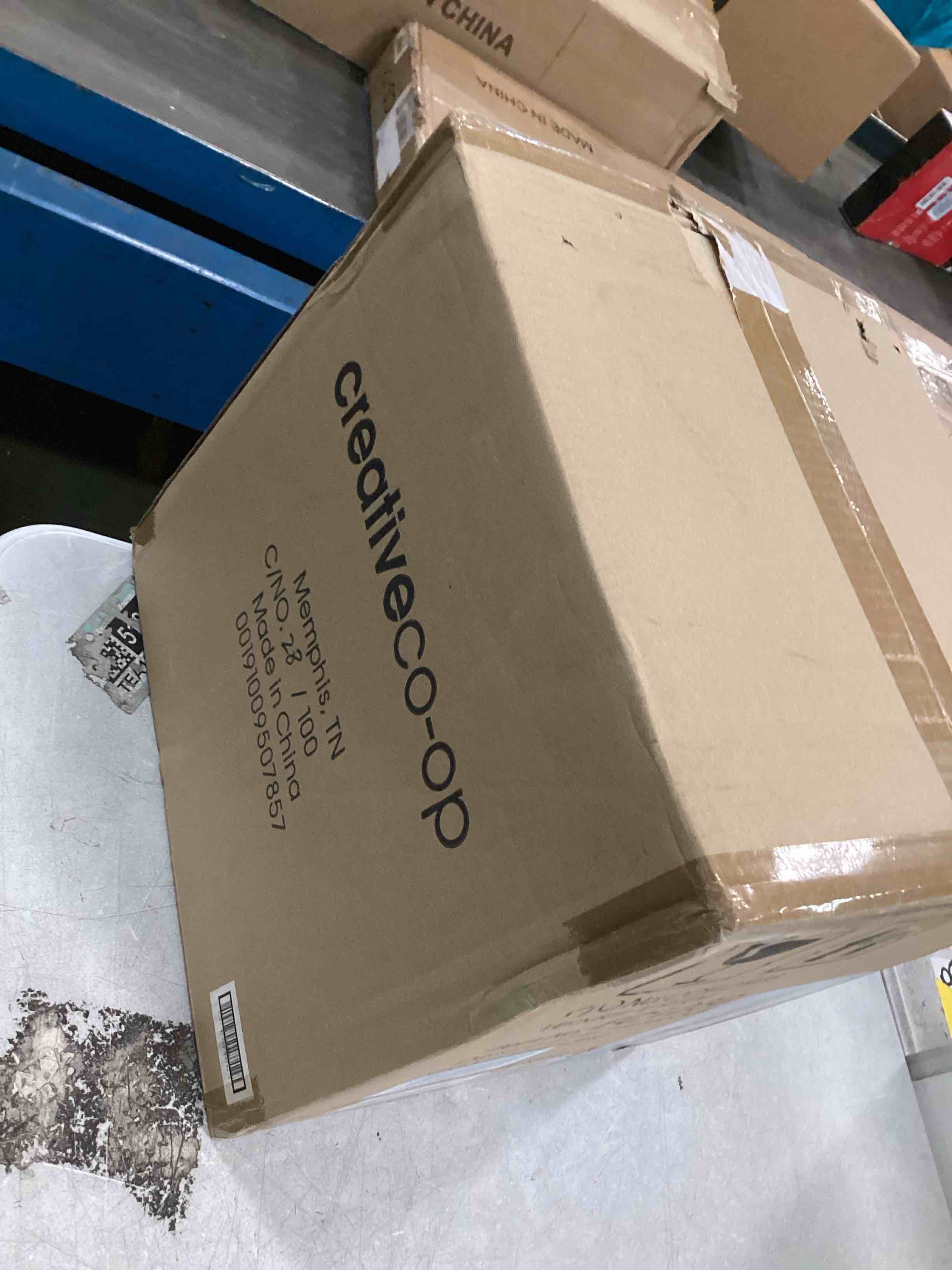 https://s3.amazonaws.com/lotting-images-prod/bidfta/PPE1936623_1743780932556.jpeg