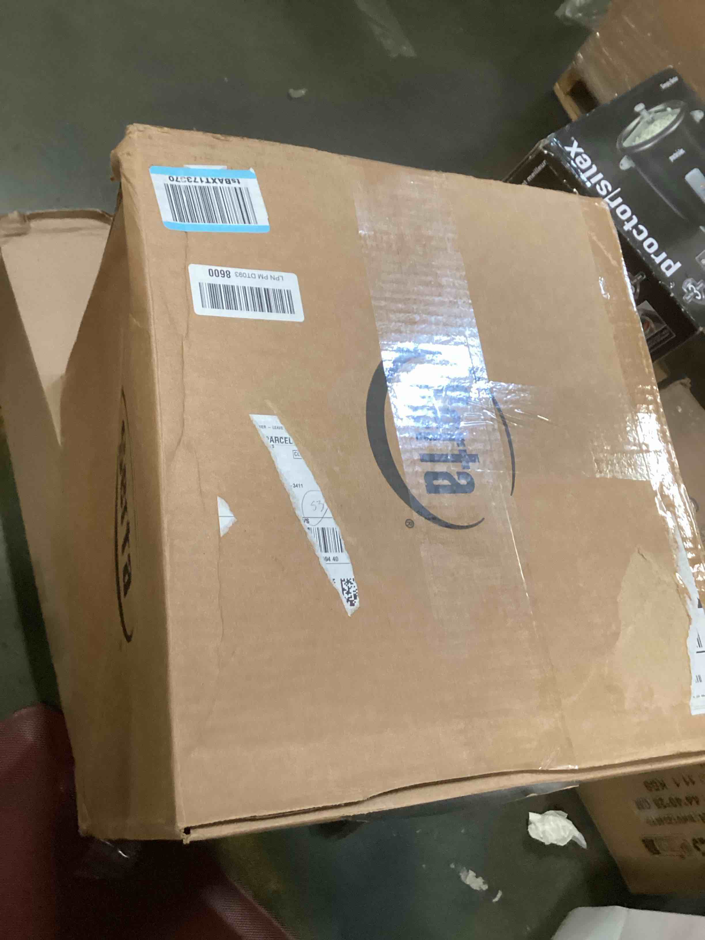 https://s3.amazonaws.com/lotting-images-prod/bidfta/PPE1937046_1744205218365.jpeg