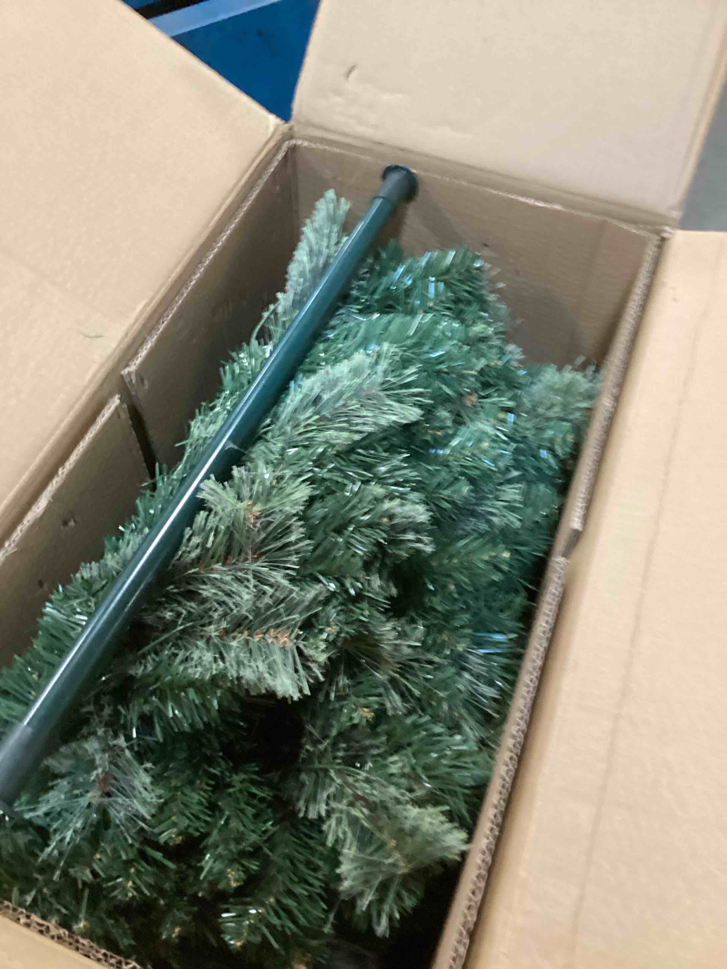 https://s3.amazonaws.com/lotting-images-prod/bidfta/PPE1937377_1744387673330.jpeg