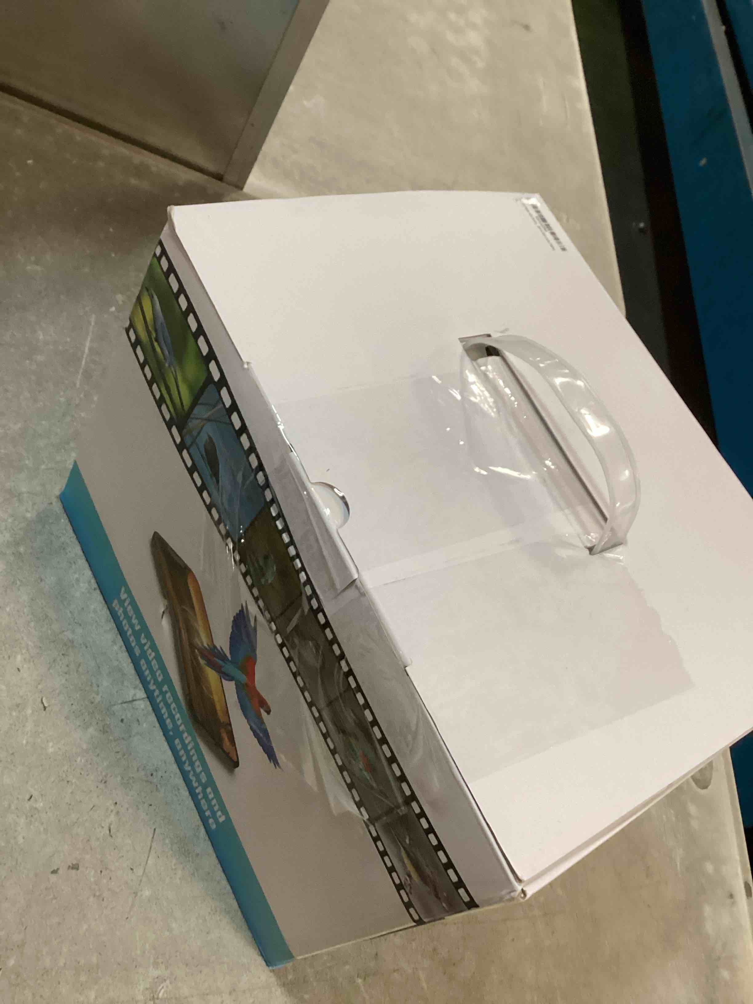 https://s3.amazonaws.com/lotting-images-prod/bidfta/PPE1937430_1744374800798.jpeg