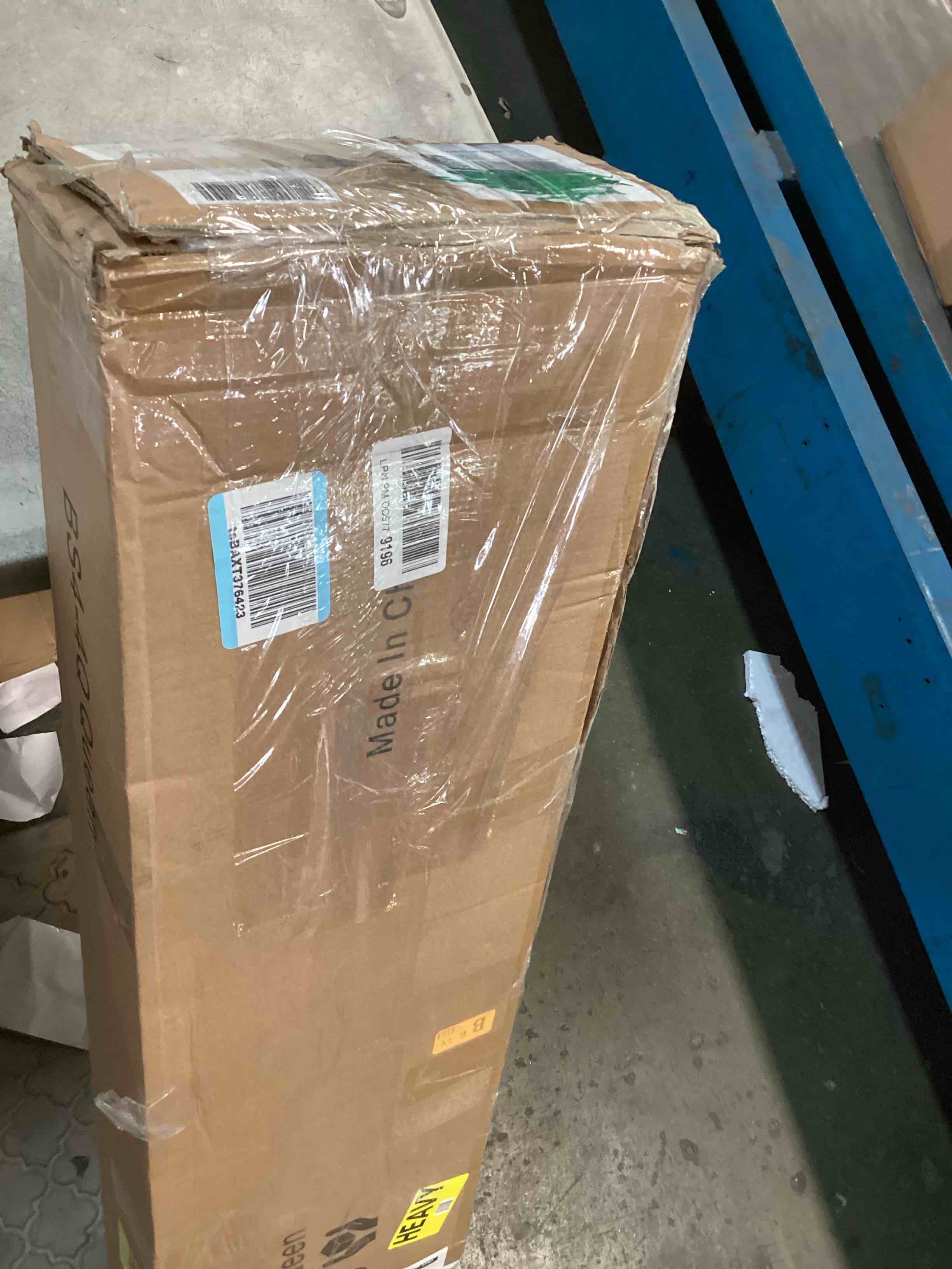 https://s3.amazonaws.com/lotting-images-prod/bidfta/PPE1937692_1744643970602.jpeg