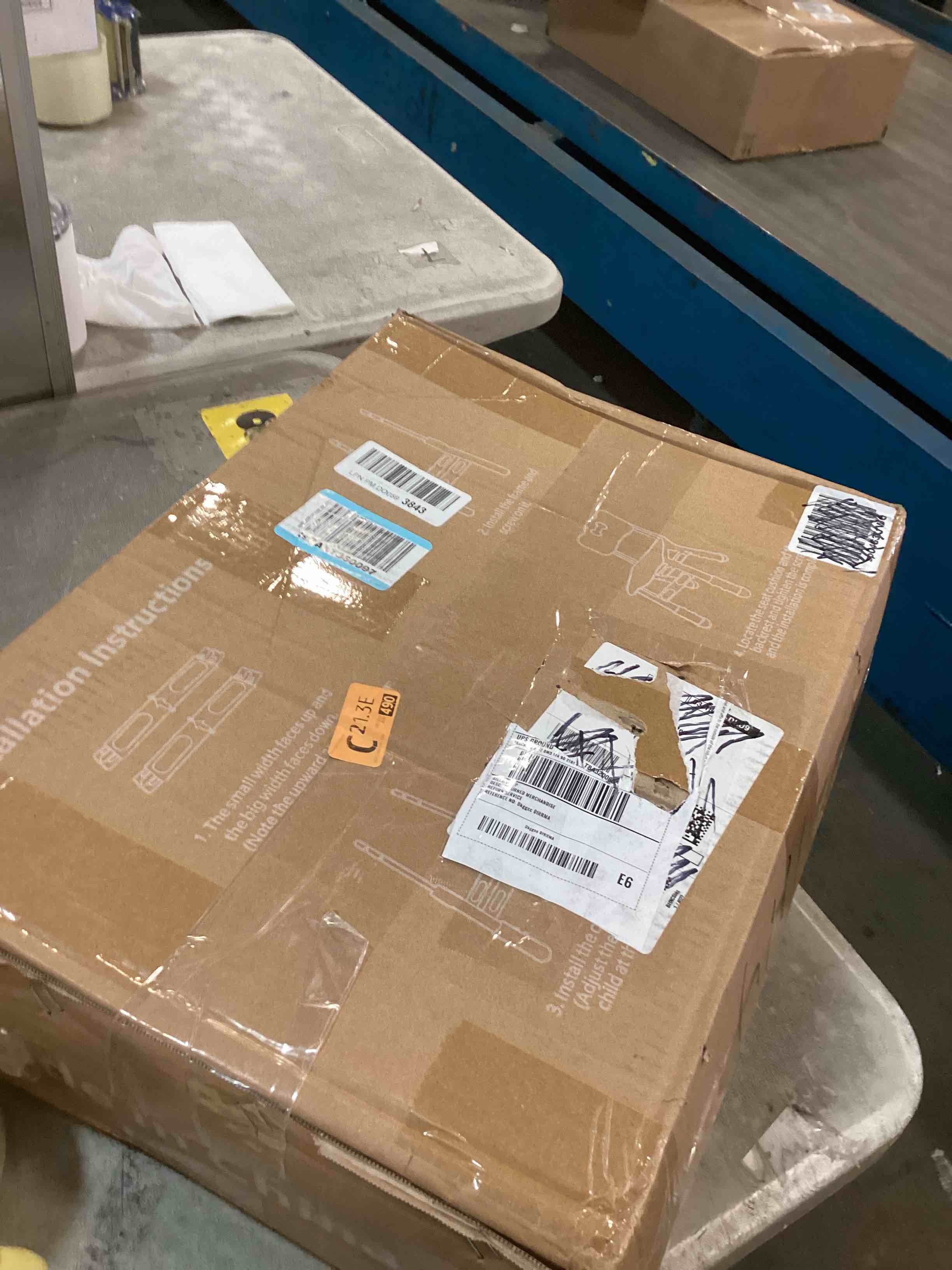 https://s3.amazonaws.com/lotting-images-prod/bidfta/PPE1938059_1744824314977.jpeg