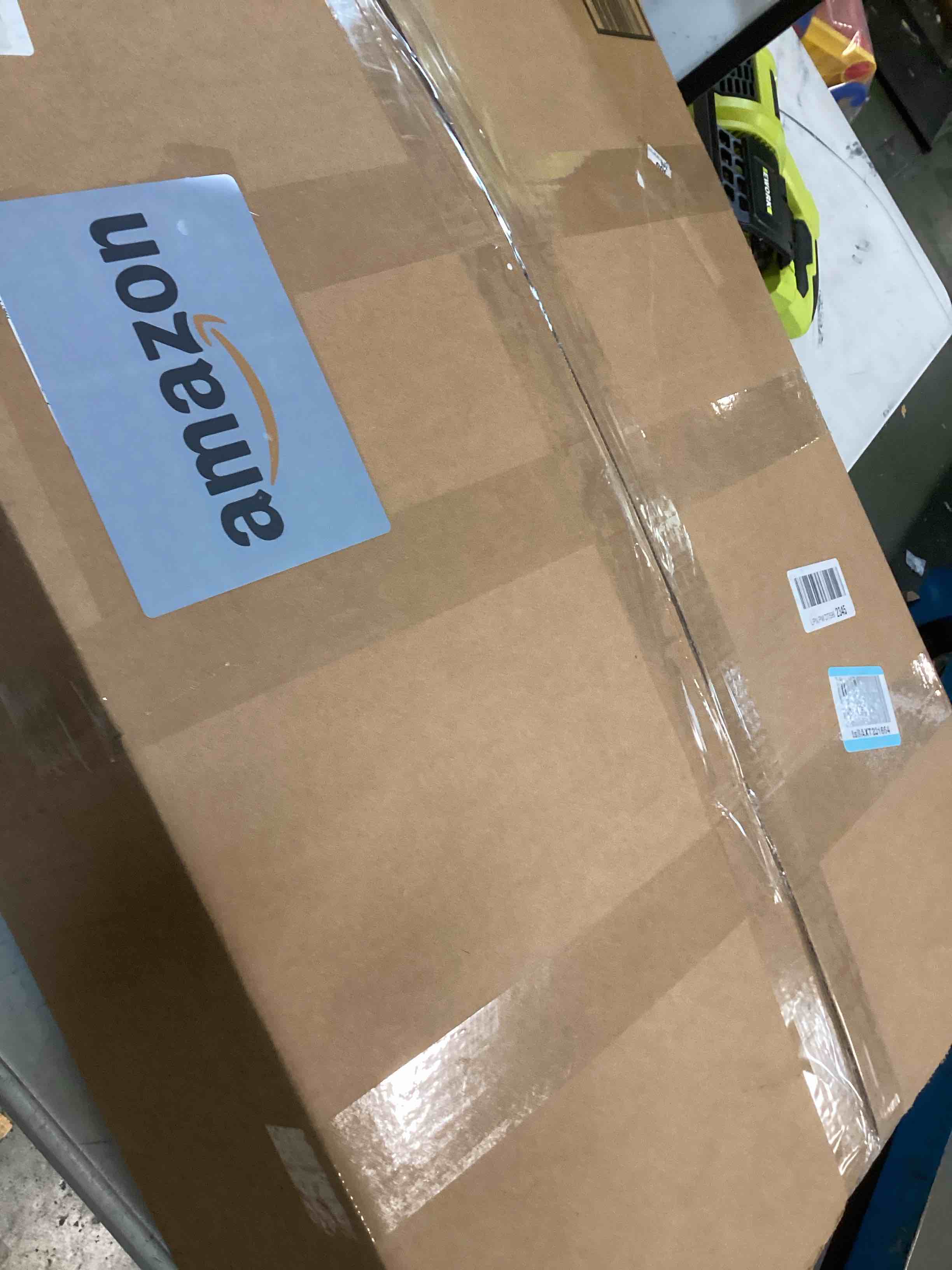 https://s3.amazonaws.com/lotting-images-prod/bidfta/PPE1938192_1744900970455.jpeg
