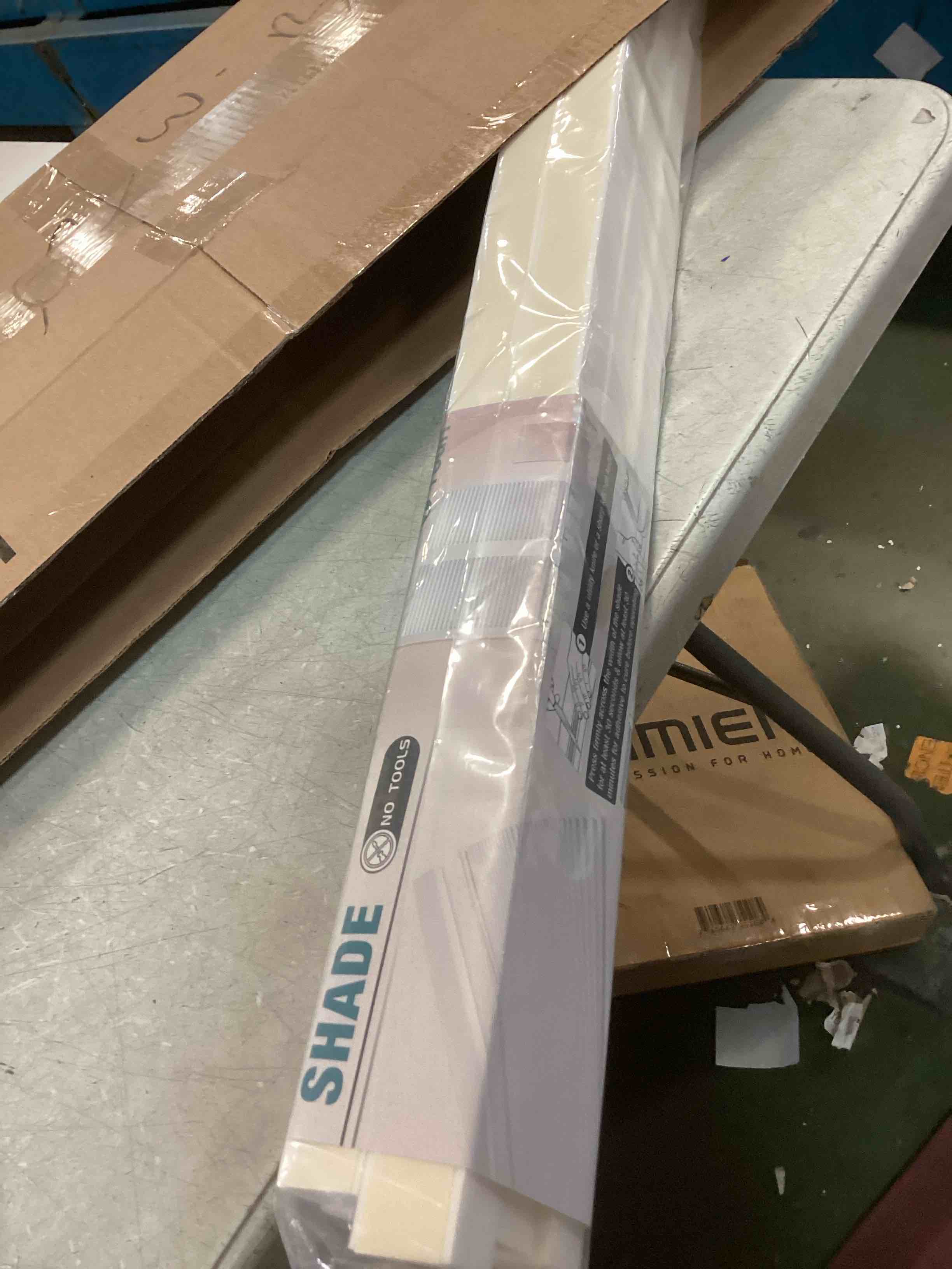 https://s3.amazonaws.com/lotting-images-prod/bidfta/PPE1938315_1744903670939.jpeg