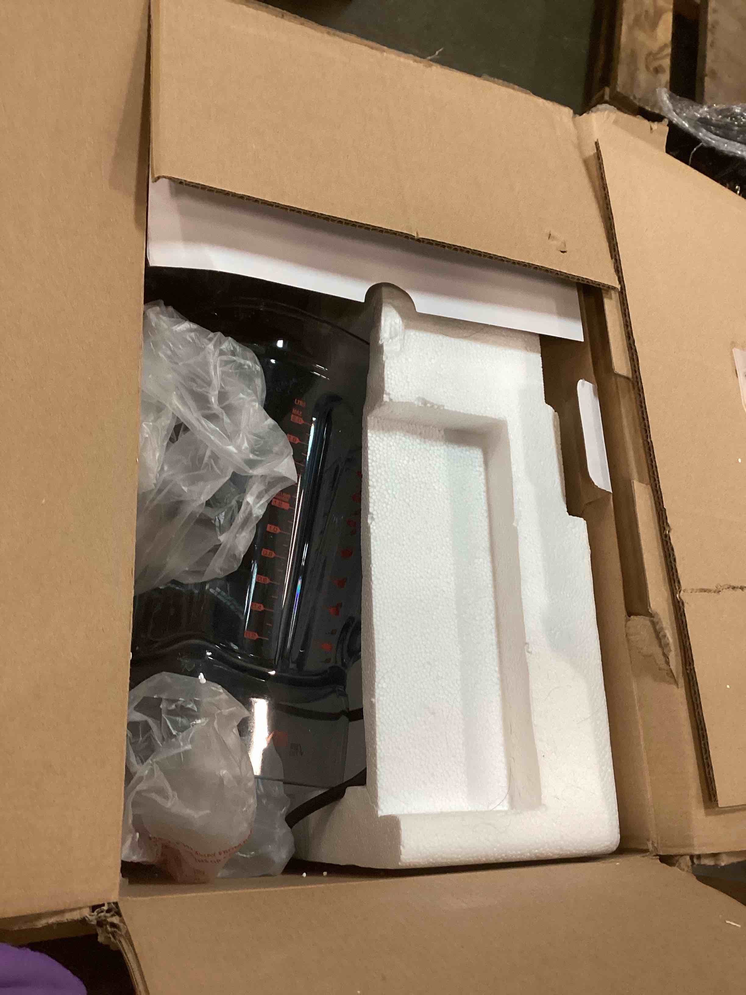 https://s3.amazonaws.com/lotting-images-prod/bidfta/PPE1938337_1744917879368.jpeg