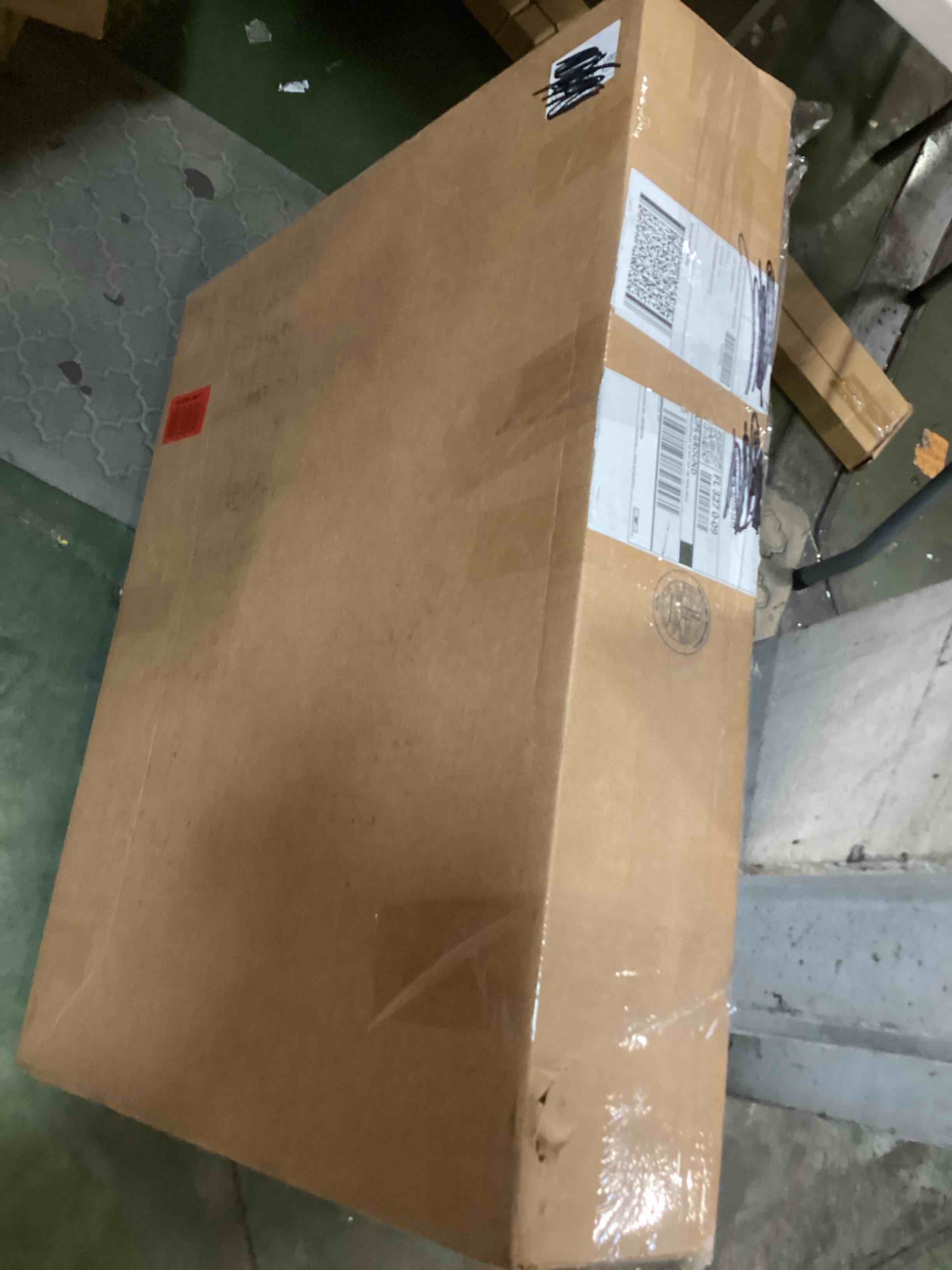 https://s3.amazonaws.com/lotting-images-prod/bidfta/PPE1938361_1745497823898.jpeg