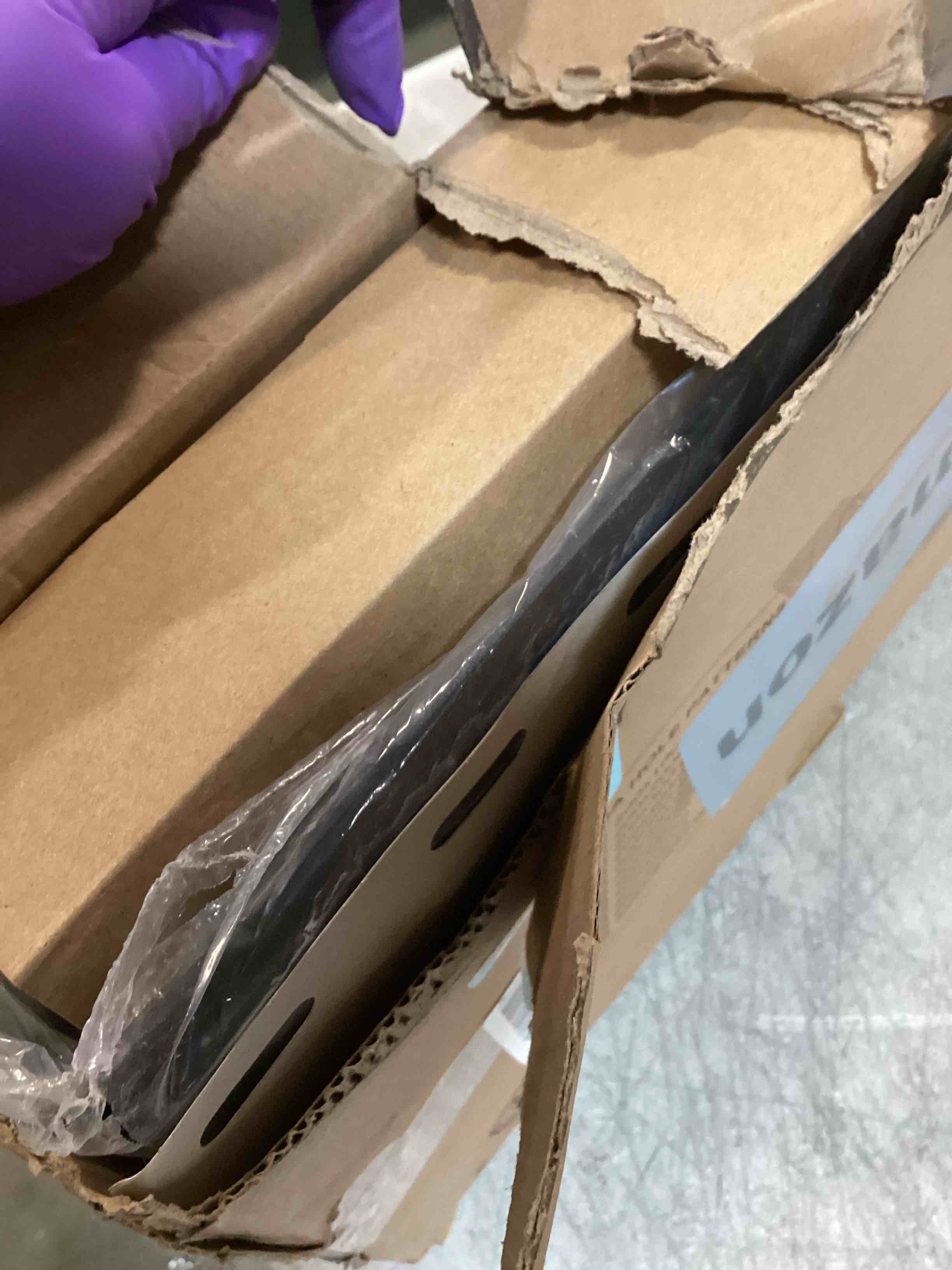 https://s3.amazonaws.com/lotting-images-prod/bidfta/PPE1938399_1744983181781.jpeg