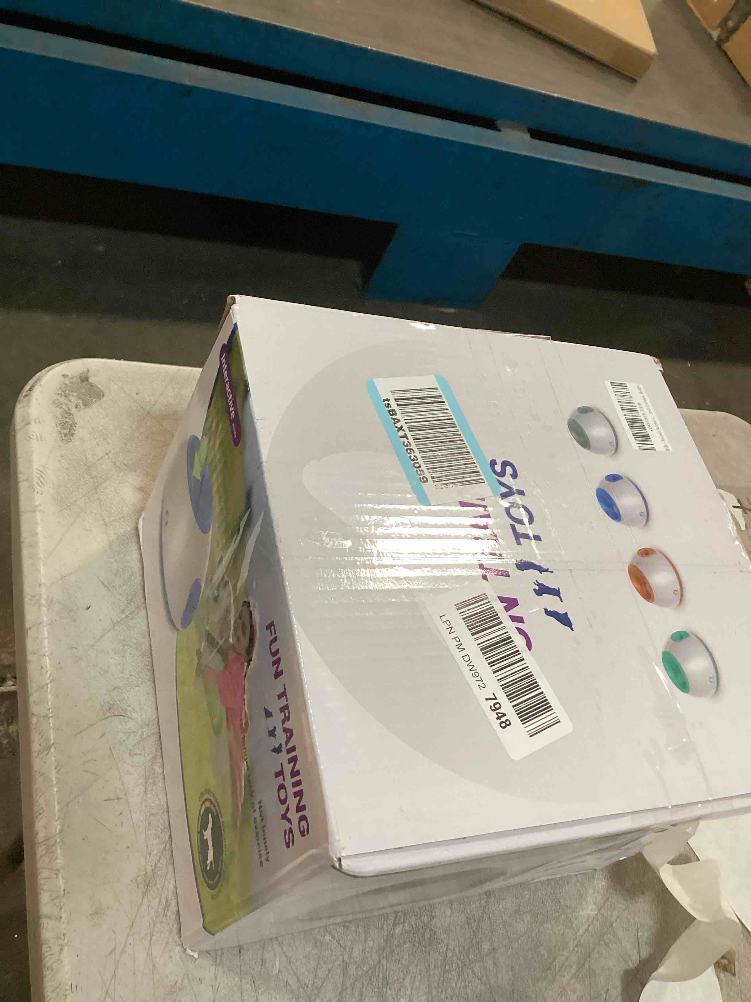 https://s3.amazonaws.com/lotting-images-prod/bidfta/PPE1938423_1744981182668.jpeg