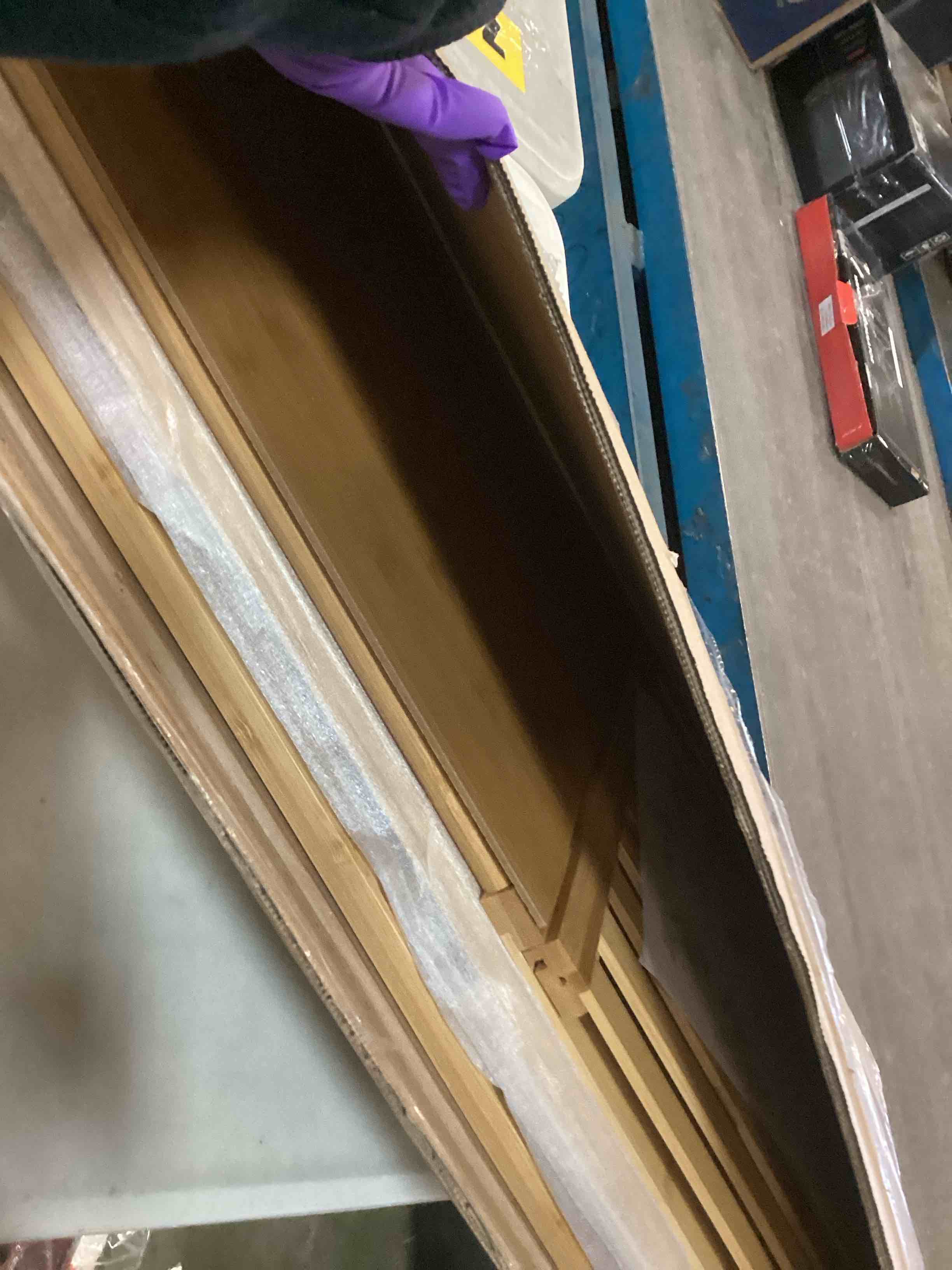 https://s3.amazonaws.com/lotting-images-prod/bidfta/PPE1938672_1745349744150.jpeg