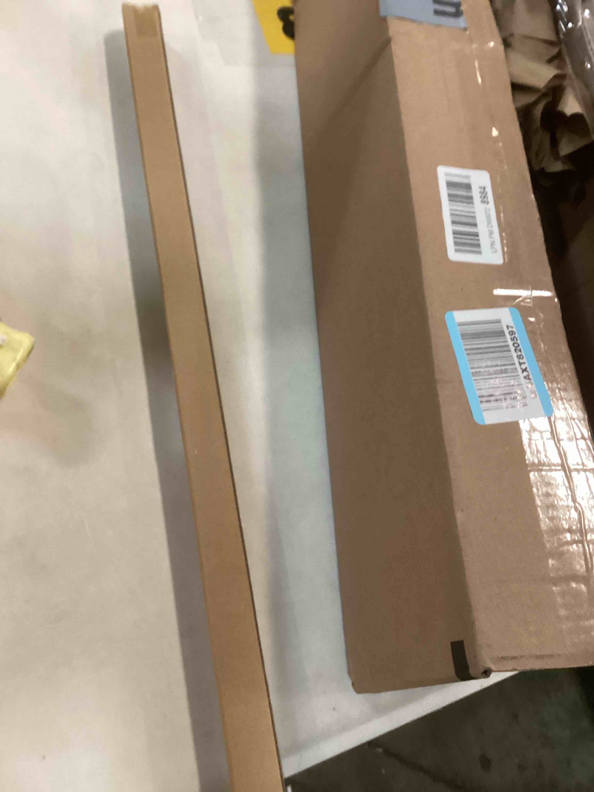 https://s3.amazonaws.com/lotting-images-prod/bidfta/PPE1938693_1745351901837.jpeg