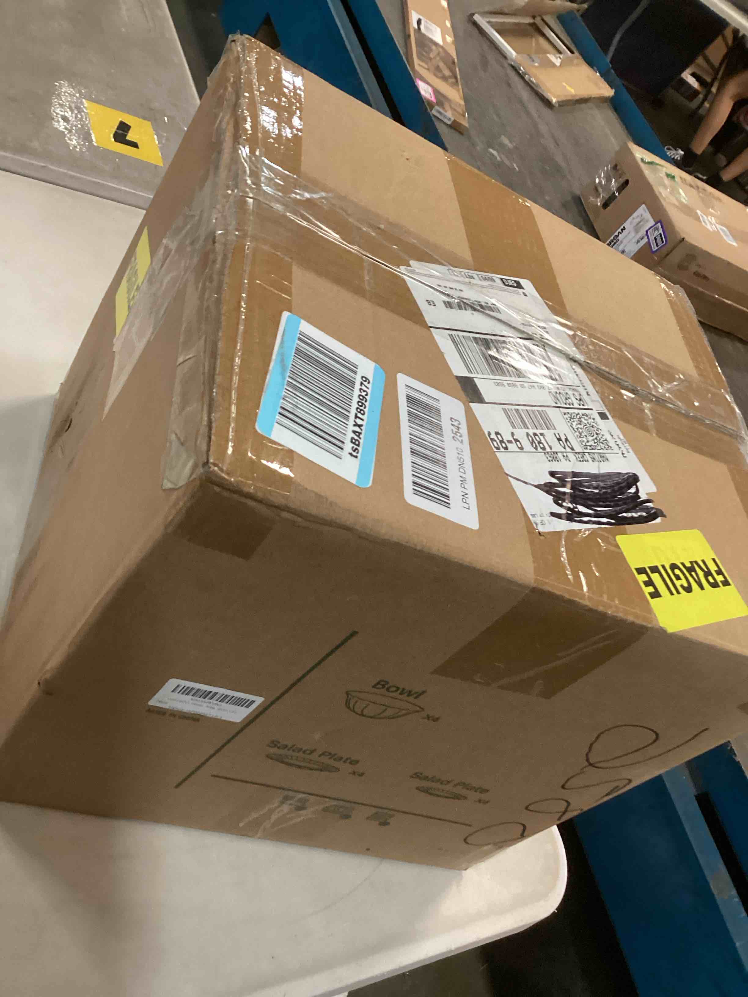 https://s3.amazonaws.com/lotting-images-prod/bidfta/PPE1938827_1745431792719.jpeg