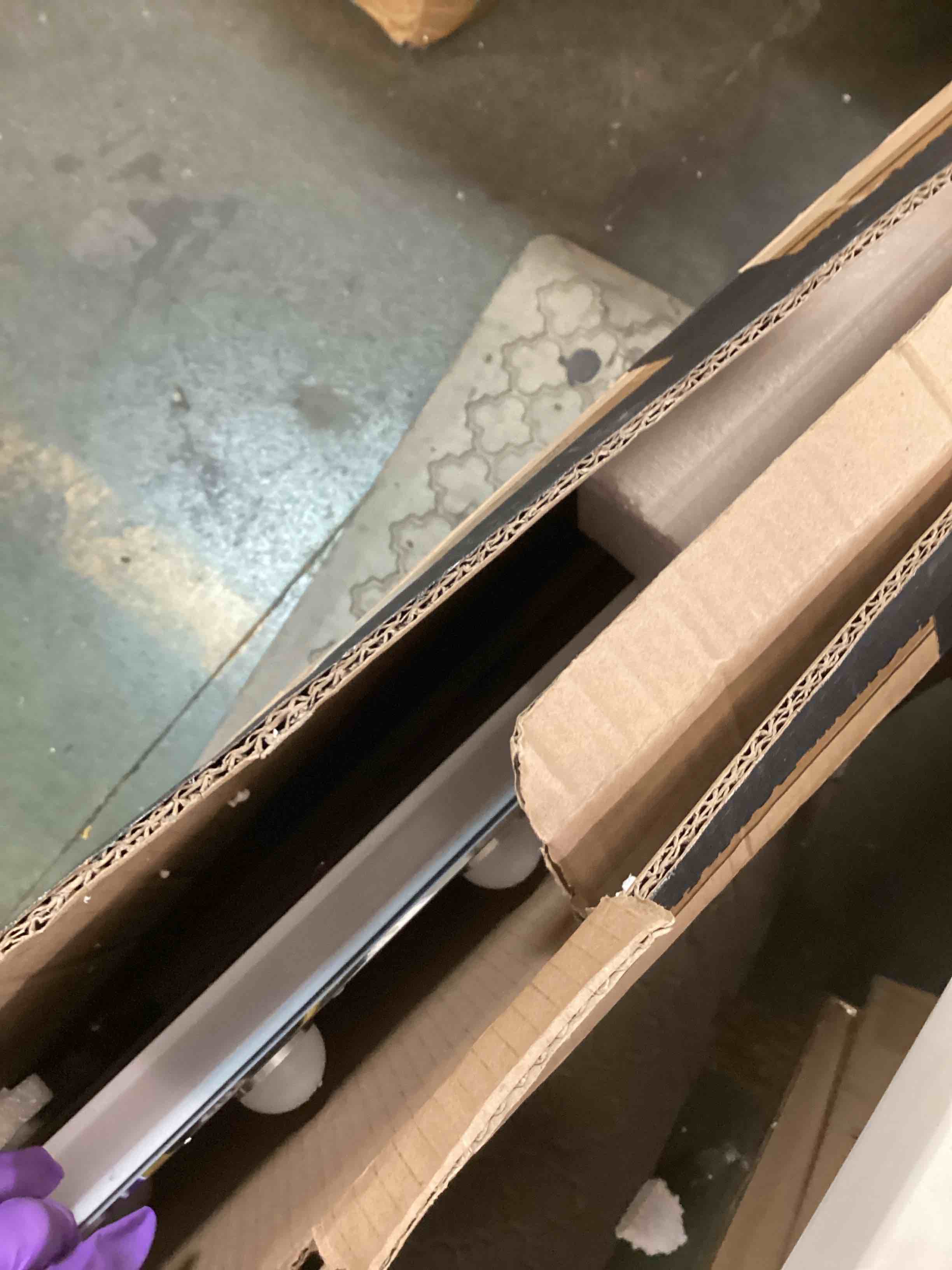 https://s3.amazonaws.com/lotting-images-prod/bidfta/PPE1938840_1745429234132.jpeg