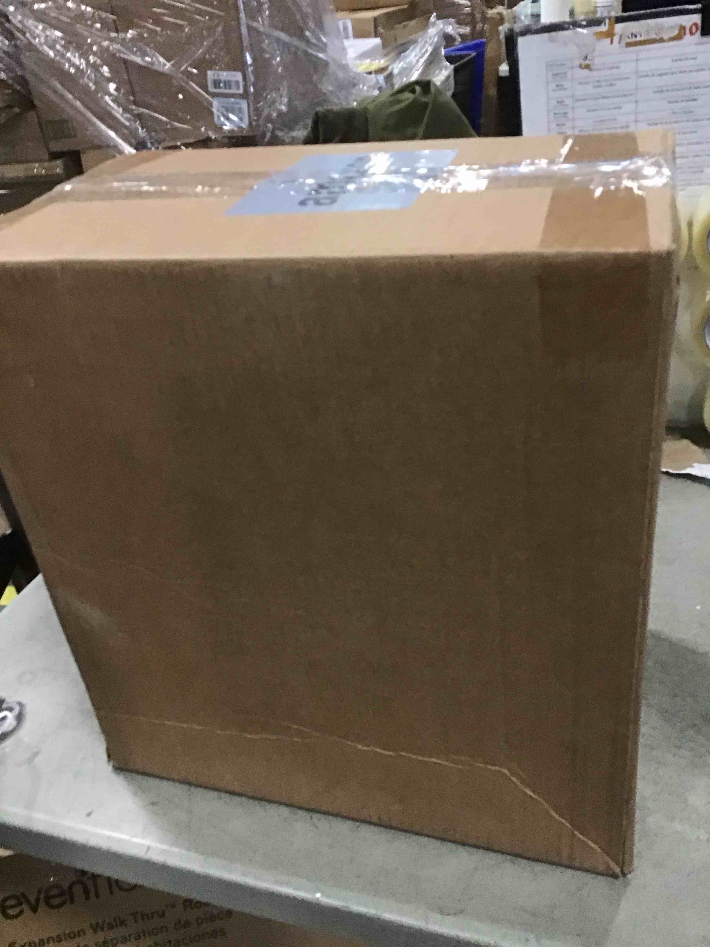 https://s3.amazonaws.com/lotting-images-prod/bidfta/PPE1939430_1743602197416.jpeg