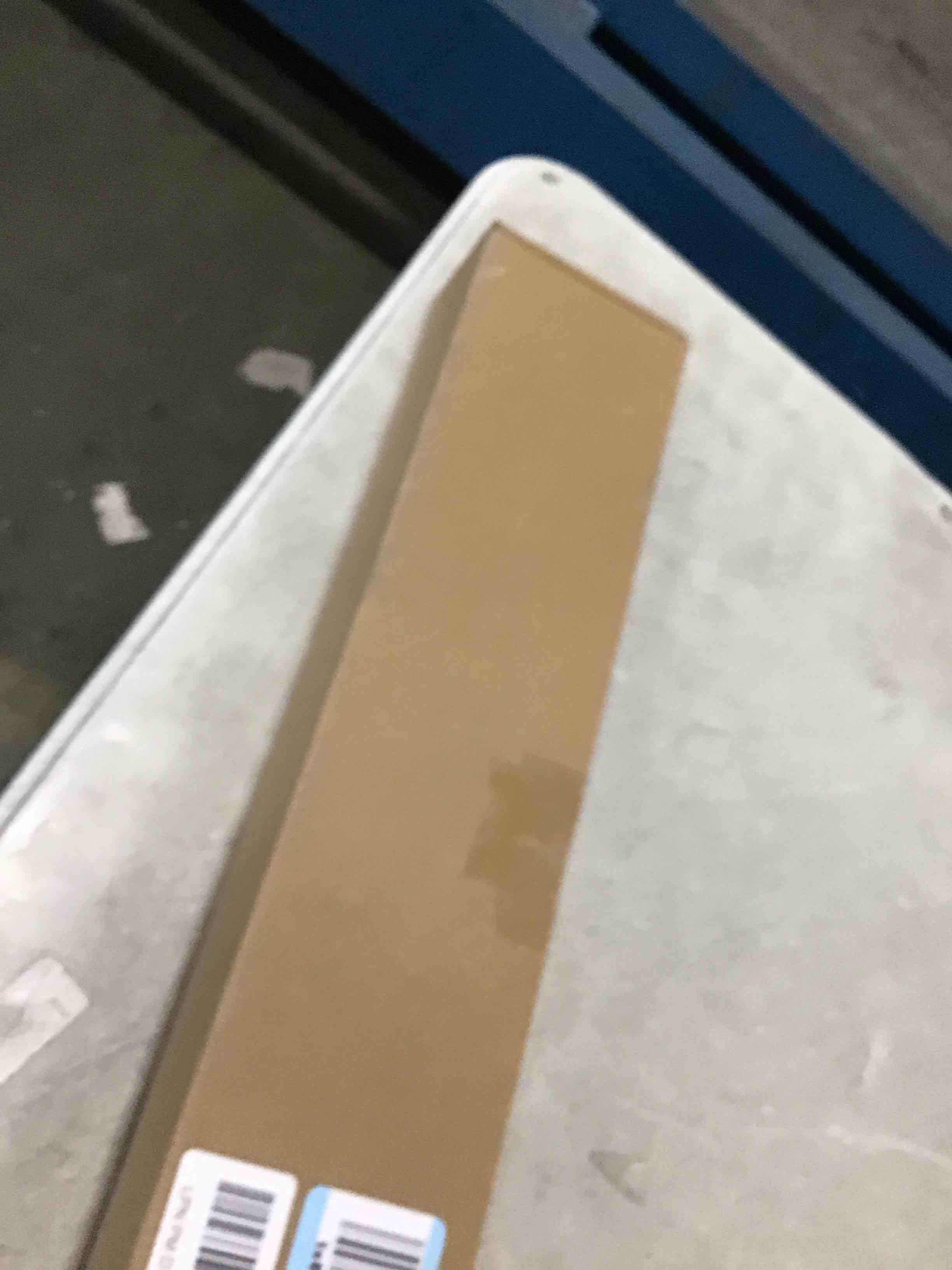 https://s3.amazonaws.com/lotting-images-prod/bidfta/PPE1940296_1744029963921.jpeg