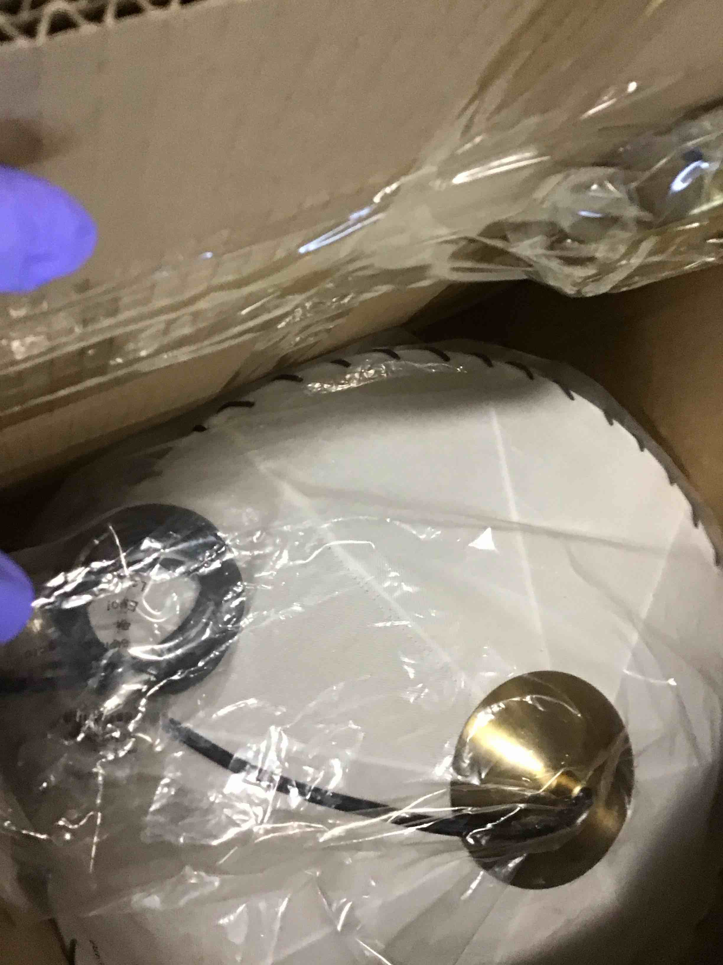 https://s3.amazonaws.com/lotting-images-prod/bidfta/PPE1940327_1744031618446.jpeg