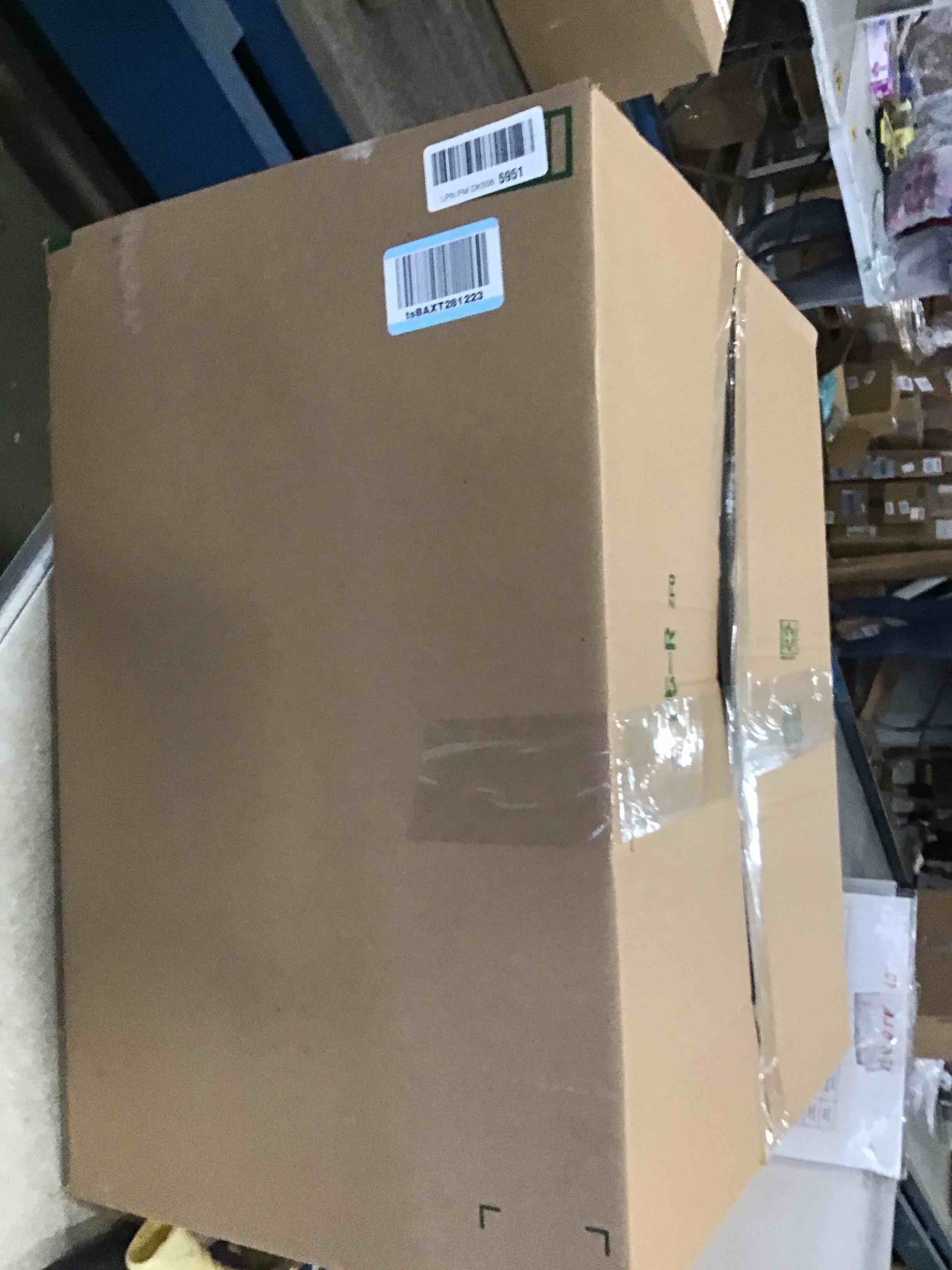 https://s3.amazonaws.com/lotting-images-prod/bidfta/PPE1940568_1744048145306.jpeg