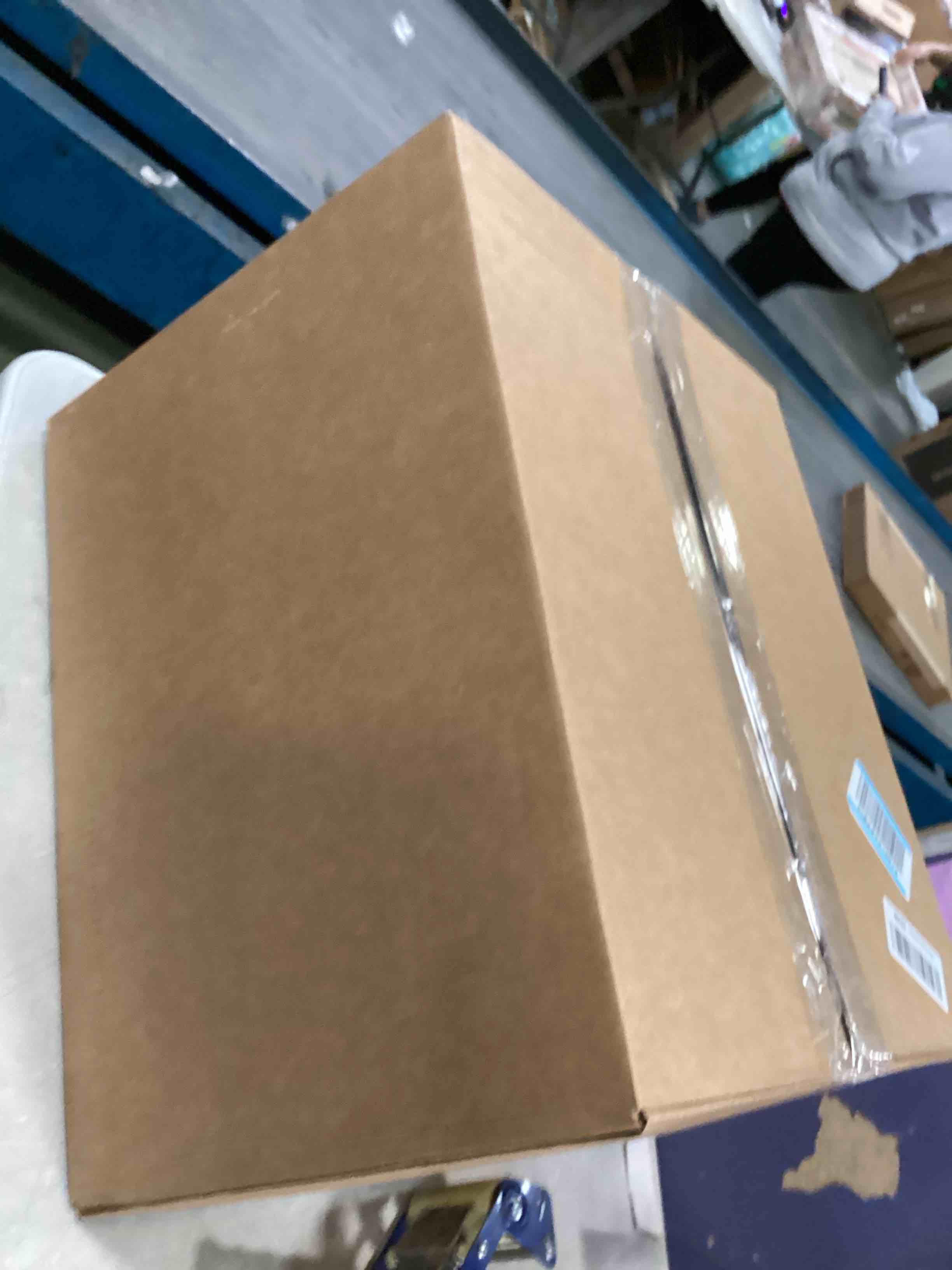 https://s3.amazonaws.com/lotting-images-prod/bidfta/PPE1941269_1744216548446.jpeg