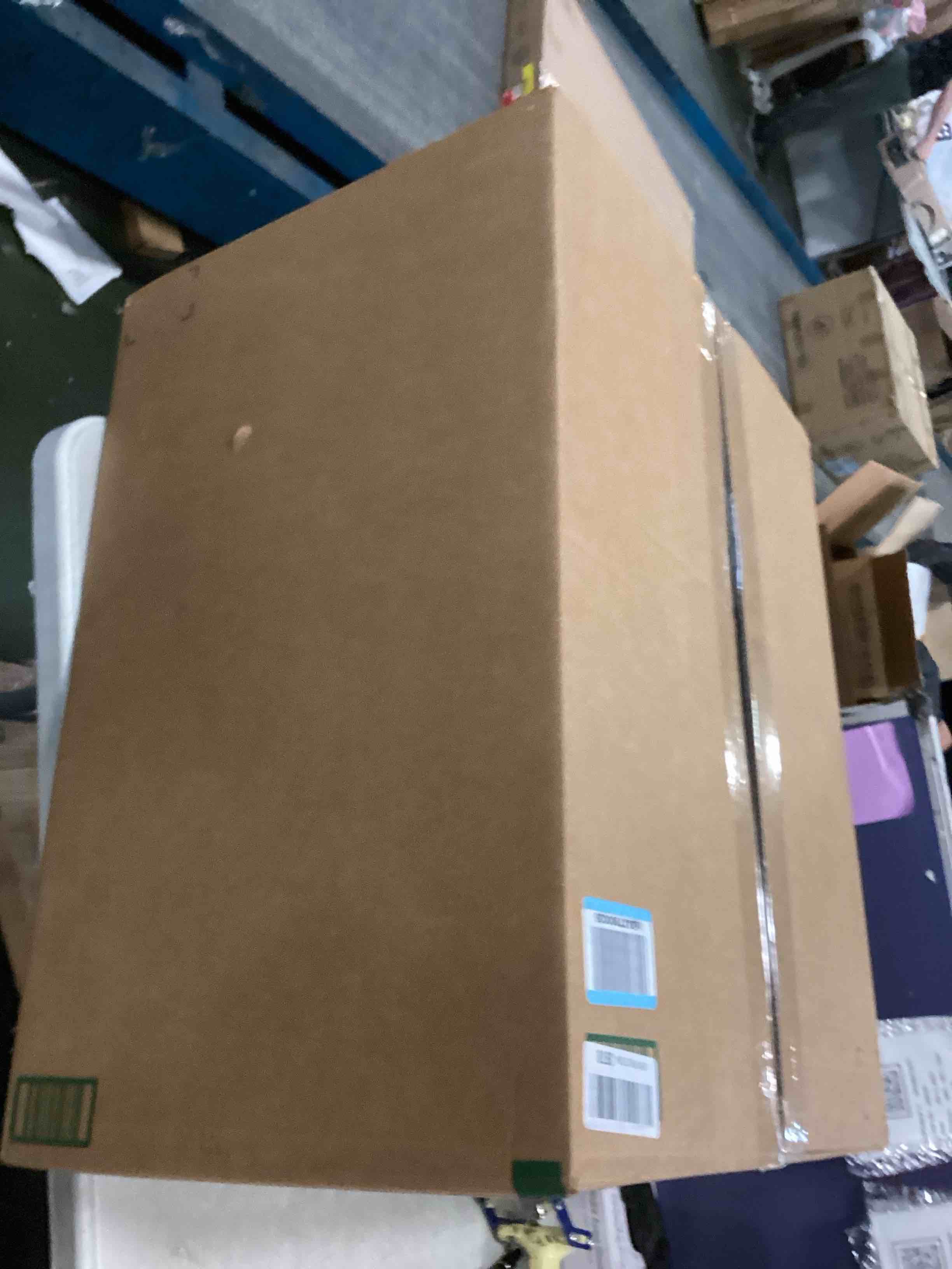 https://s3.amazonaws.com/lotting-images-prod/bidfta/PPE1941310_1744220954437.jpeg