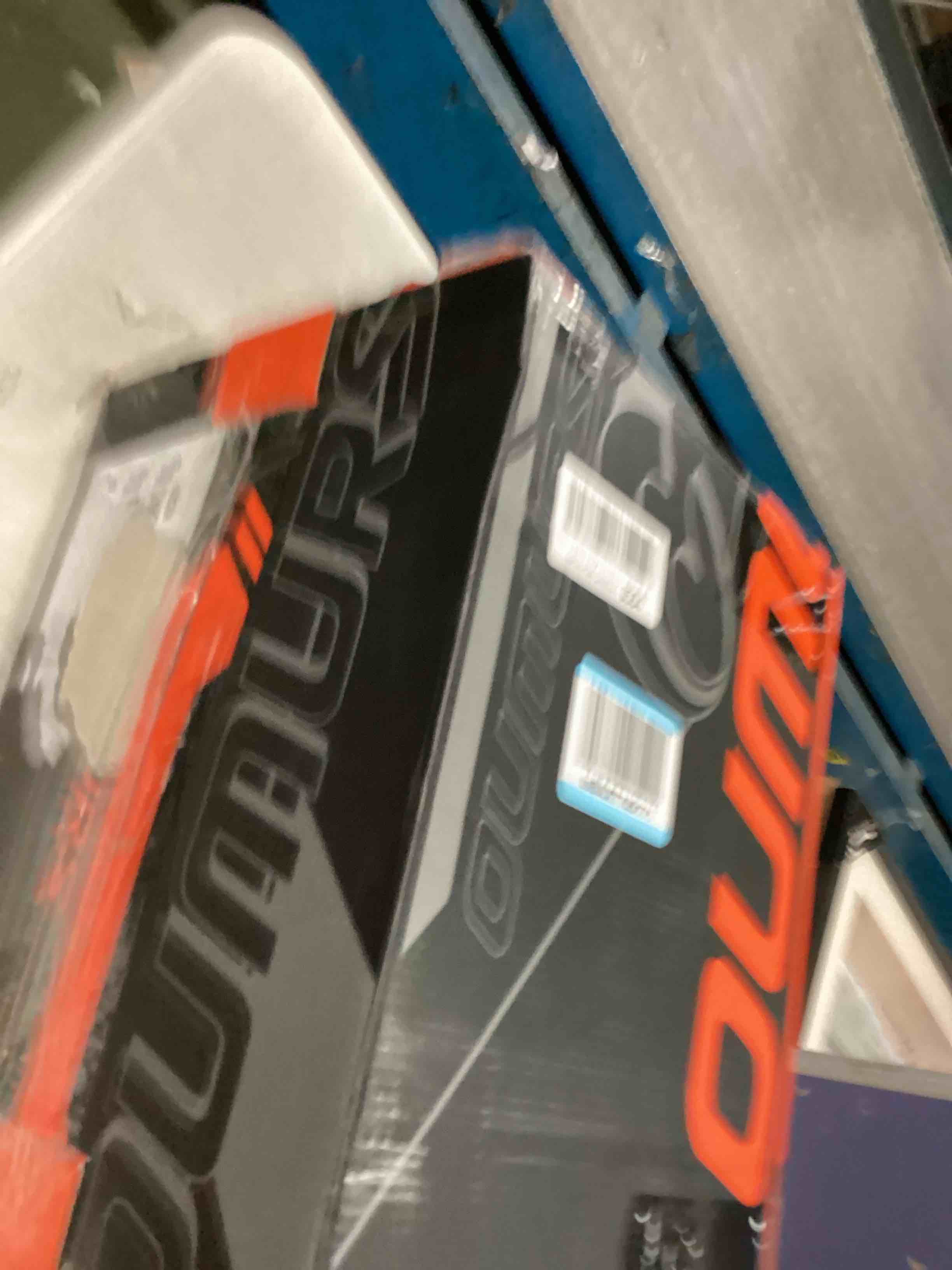 https://s3.amazonaws.com/lotting-images-prod/bidfta/PPE1941503_1744290375781.jpeg