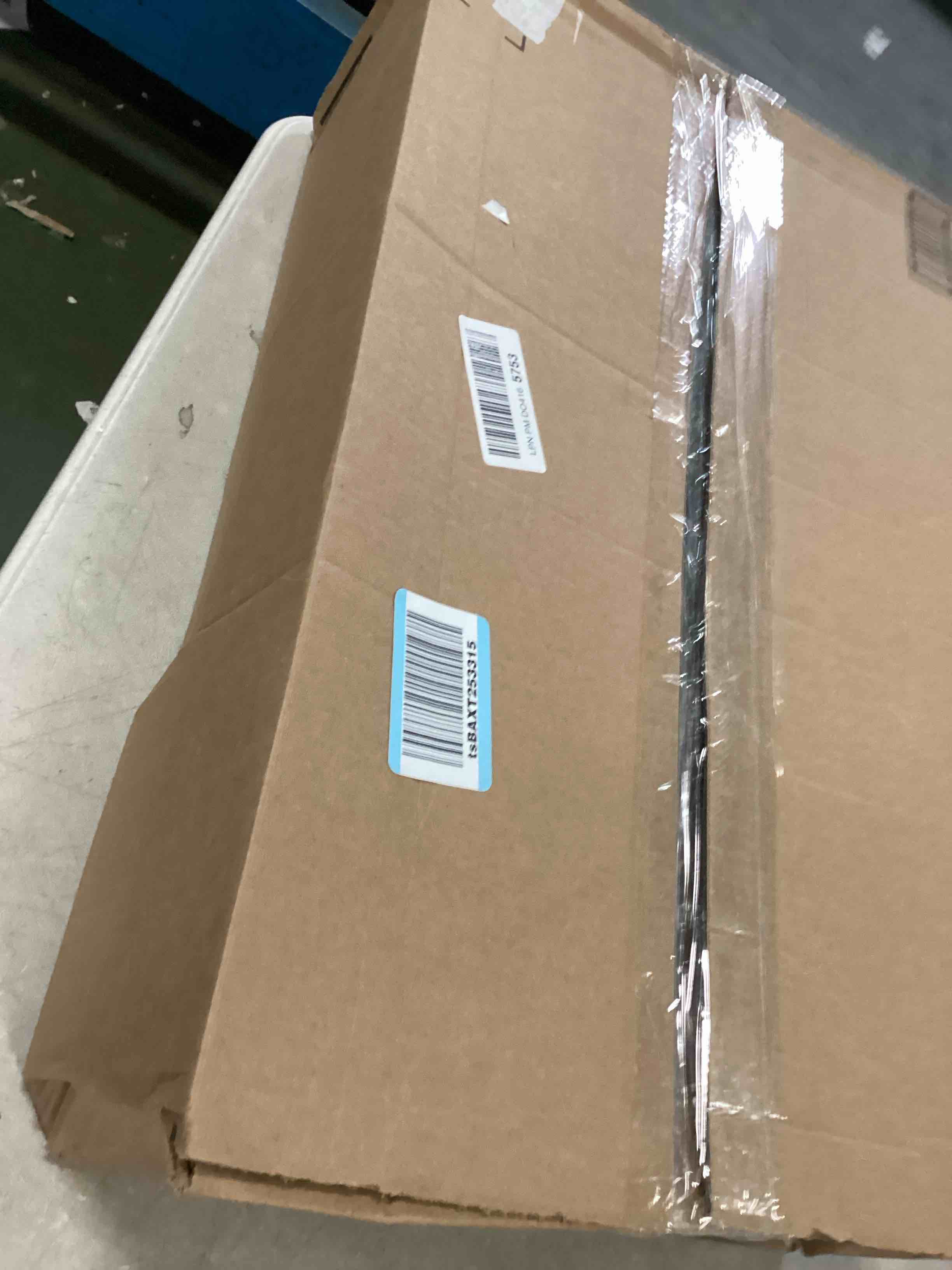 https://s3.amazonaws.com/lotting-images-prod/bidfta/PPE1941703_1744311442066.jpeg