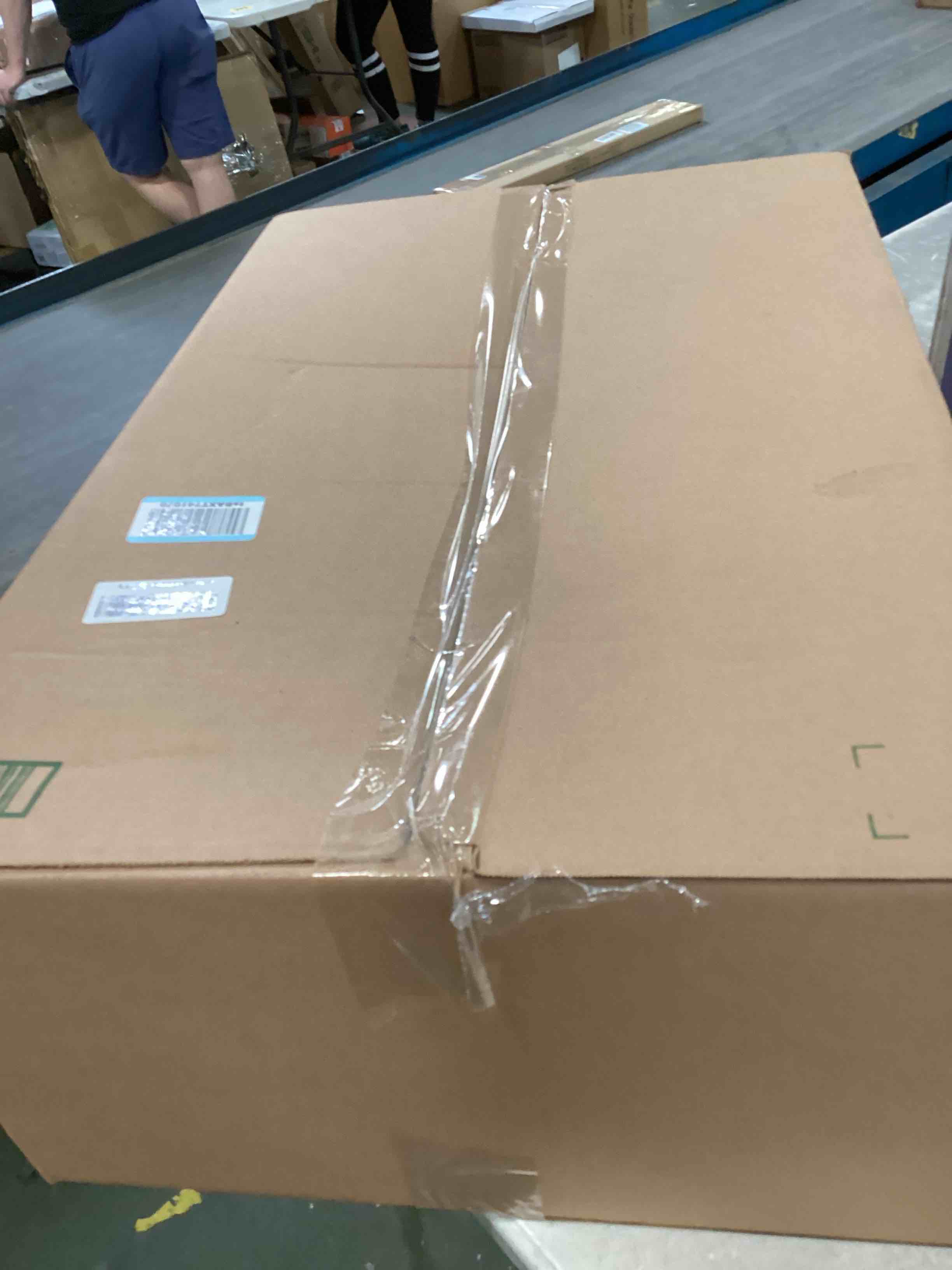 https://s3.amazonaws.com/lotting-images-prod/bidfta/PPE1941724_1744314287517.jpeg