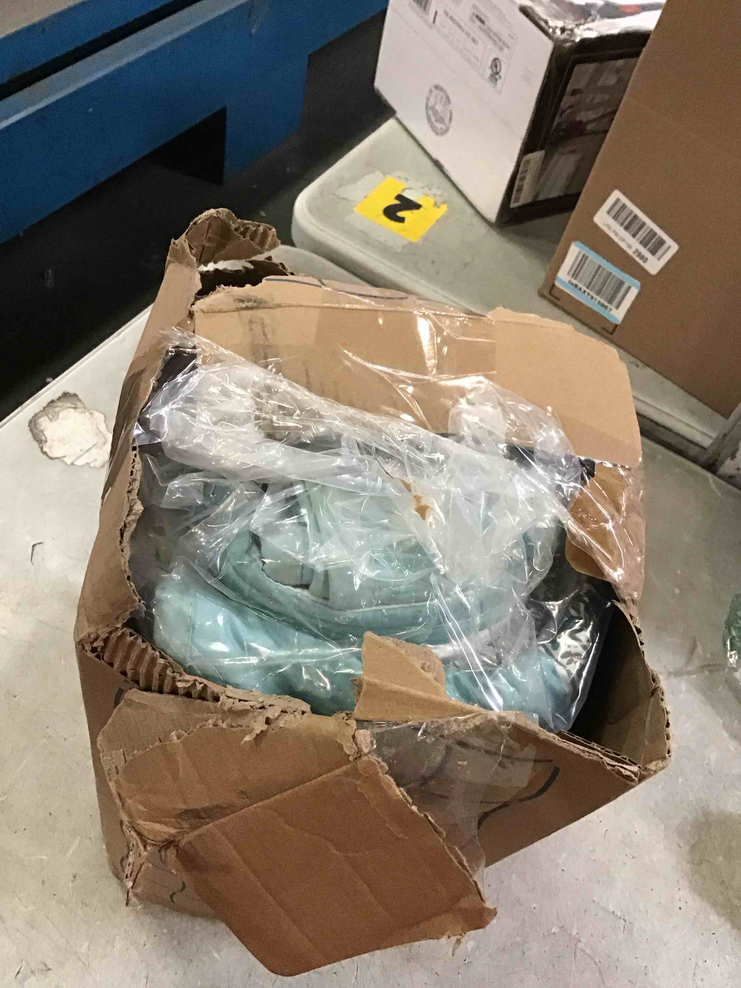 https://s3.amazonaws.com/lotting-images-prod/bidfta/PPE1942161_1743442259836.jpeg