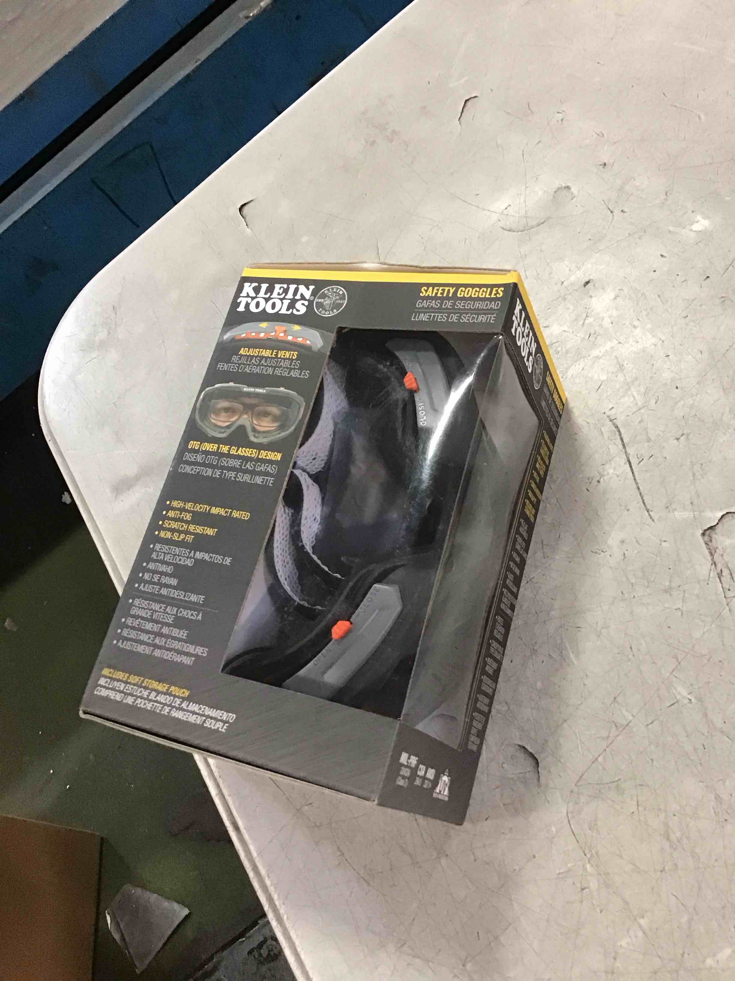 https://s3.amazonaws.com/lotting-images-prod/bidfta/PPE1942553_1743695307324.jpeg