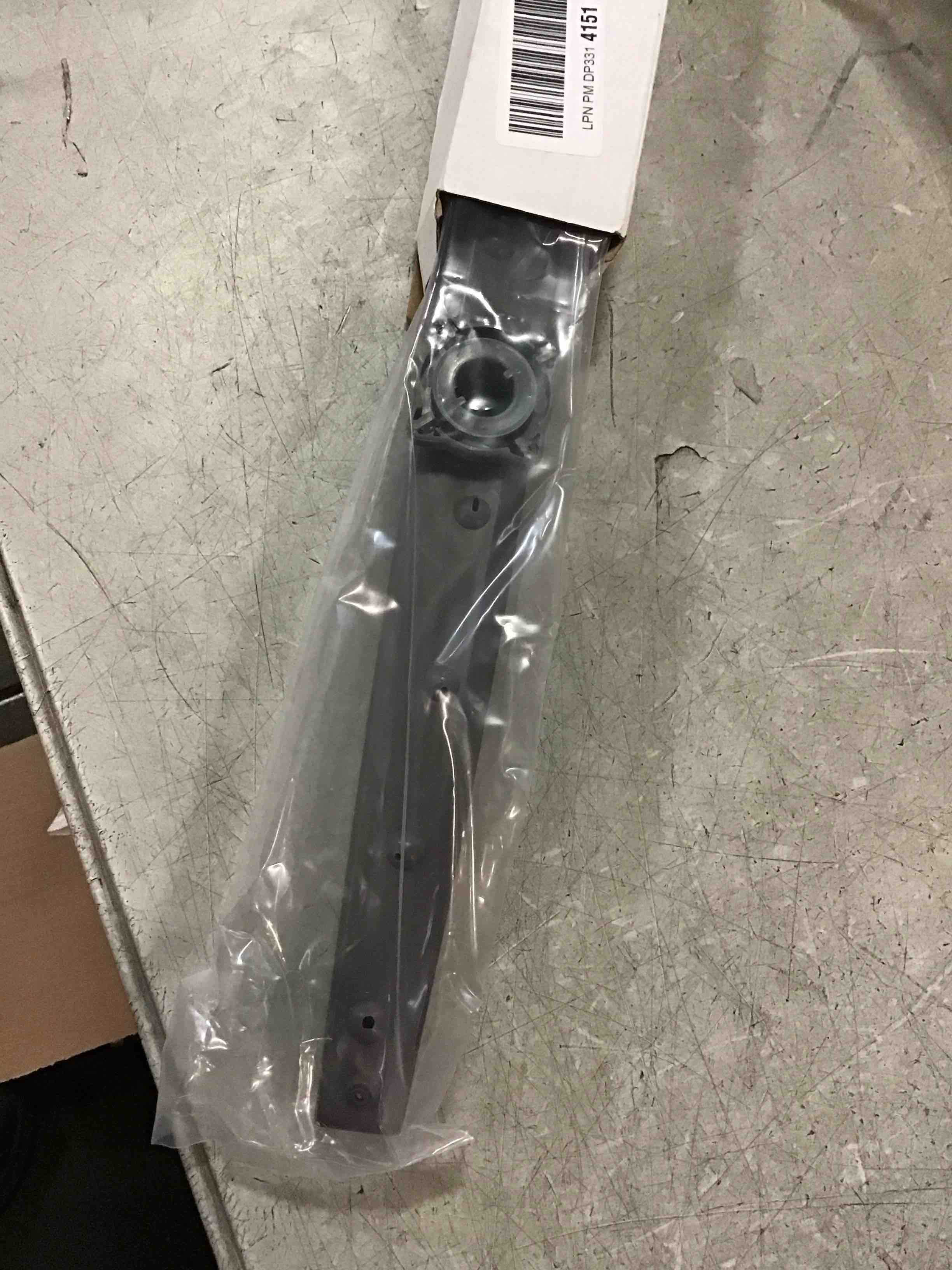 https://s3.amazonaws.com/lotting-images-prod/bidfta/PPE1942668_1743770123834.jpeg