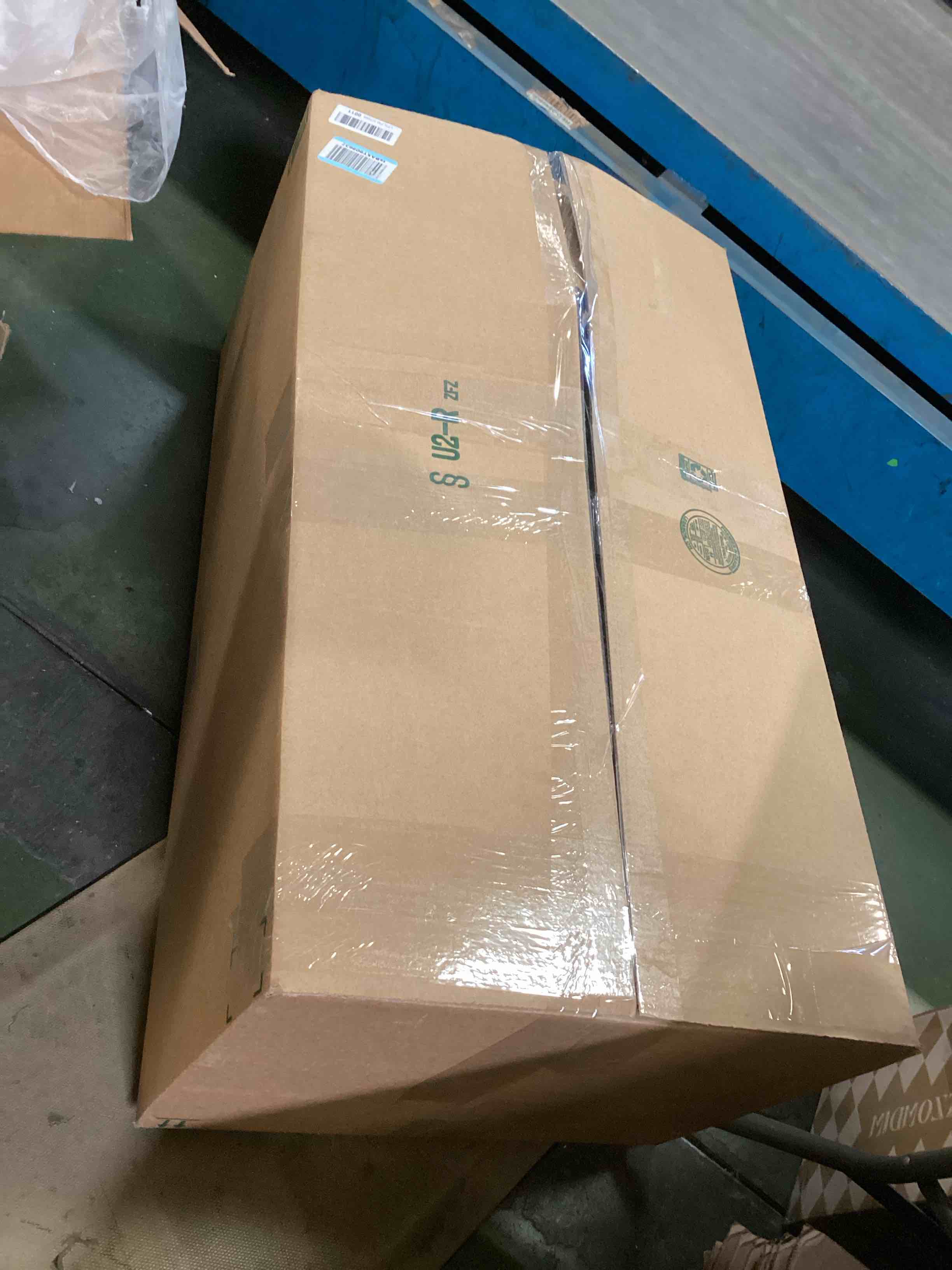 https://s3.amazonaws.com/lotting-images-prod/bidfta/PPE1943031_1744047168525.jpeg