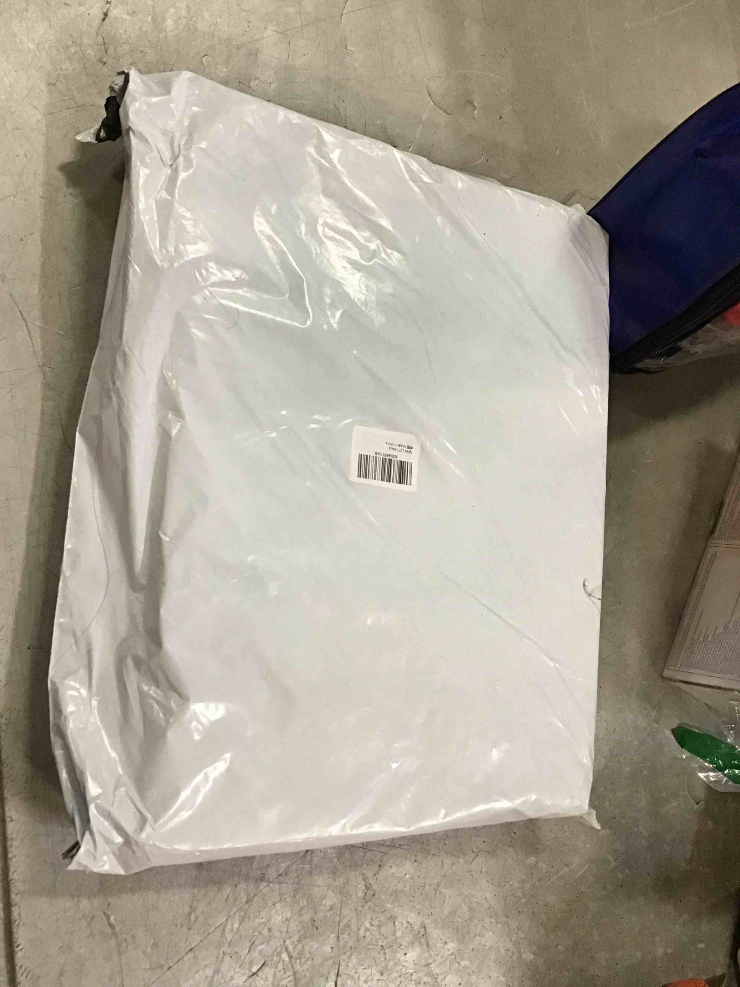 https://s3.amazonaws.com/lotting-images-prod/bidfta/PPE1943130_1744118831361.jpeg