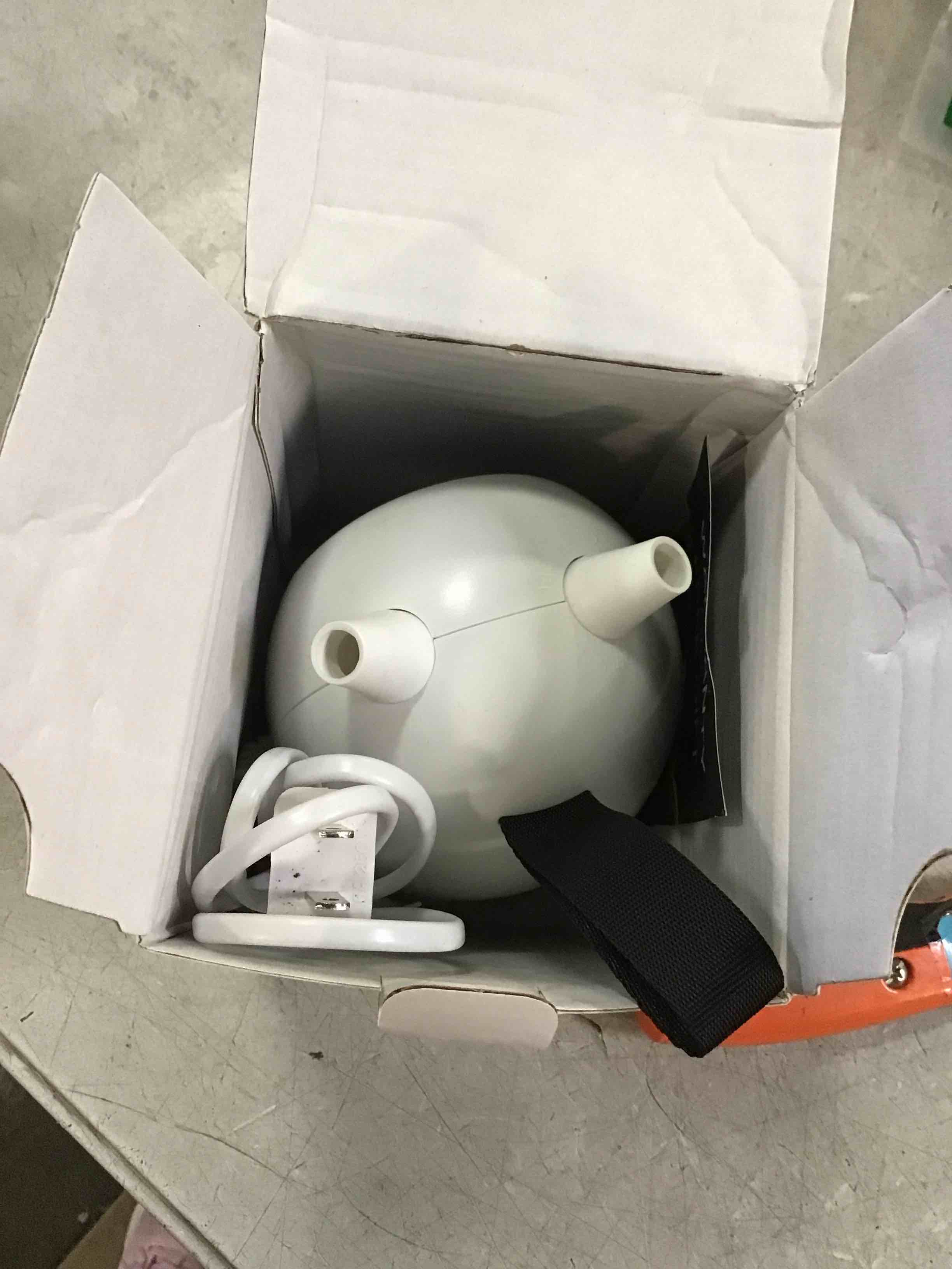 https://s3.amazonaws.com/lotting-images-prod/bidfta/PPE1943293_1744206366944.jpeg