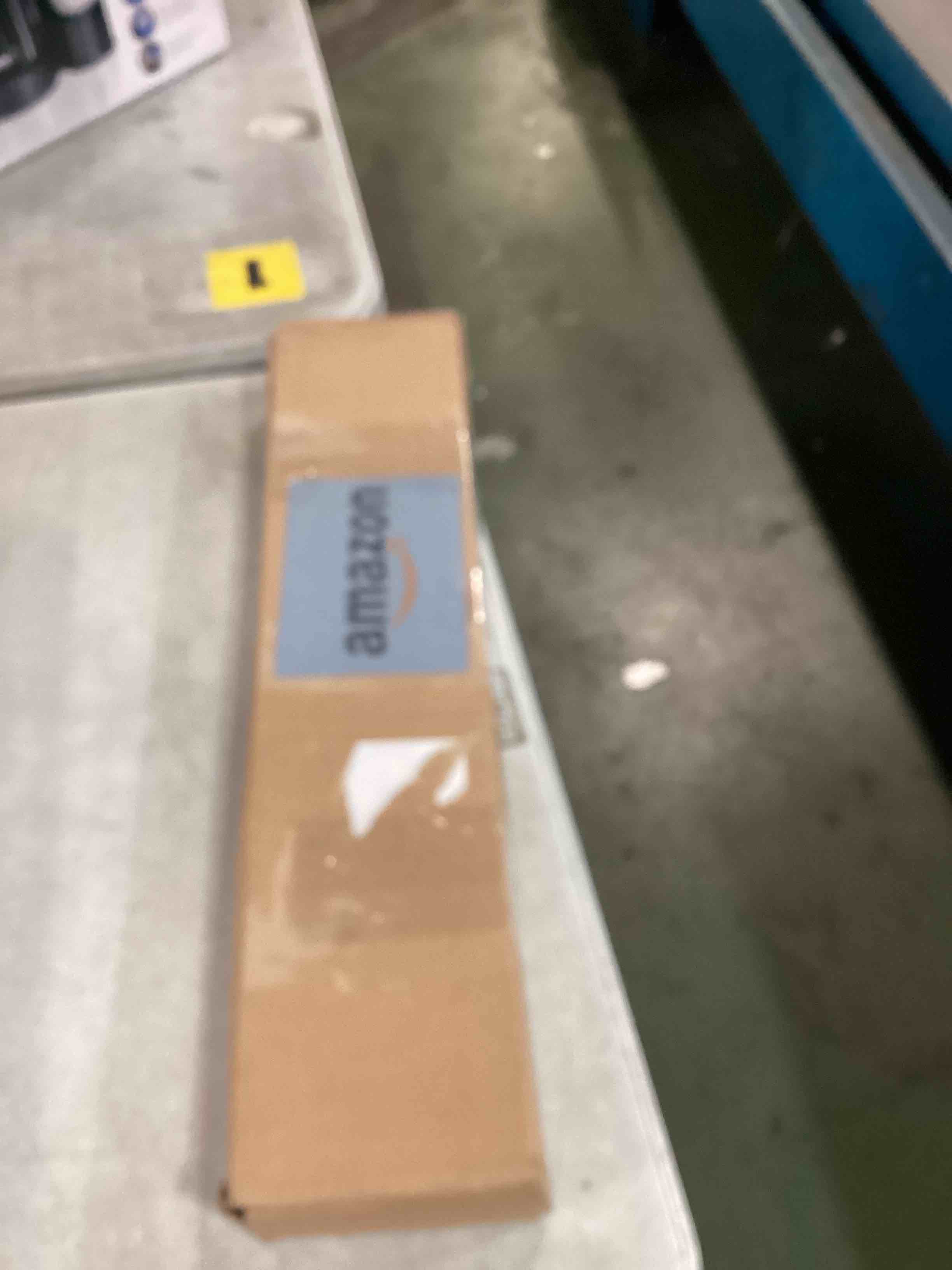 https://s3.amazonaws.com/lotting-images-prod/bidfta/PPE1943661_1746447833897.jpeg