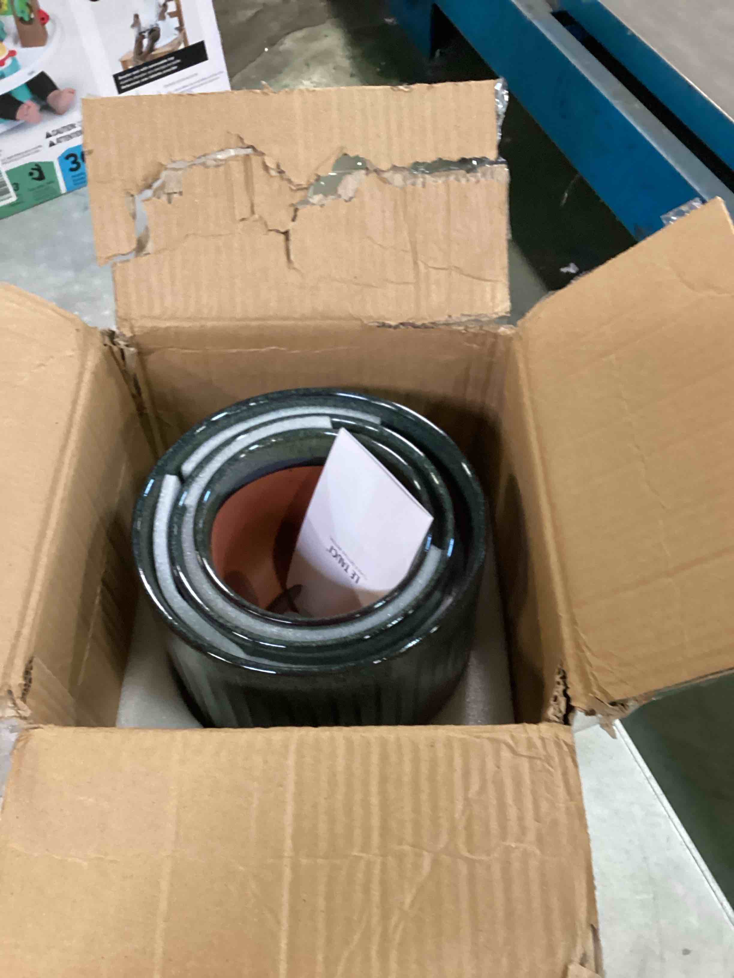 https://s3.amazonaws.com/lotting-images-prod/bidfta/PPE1943684_1746450789318.jpeg