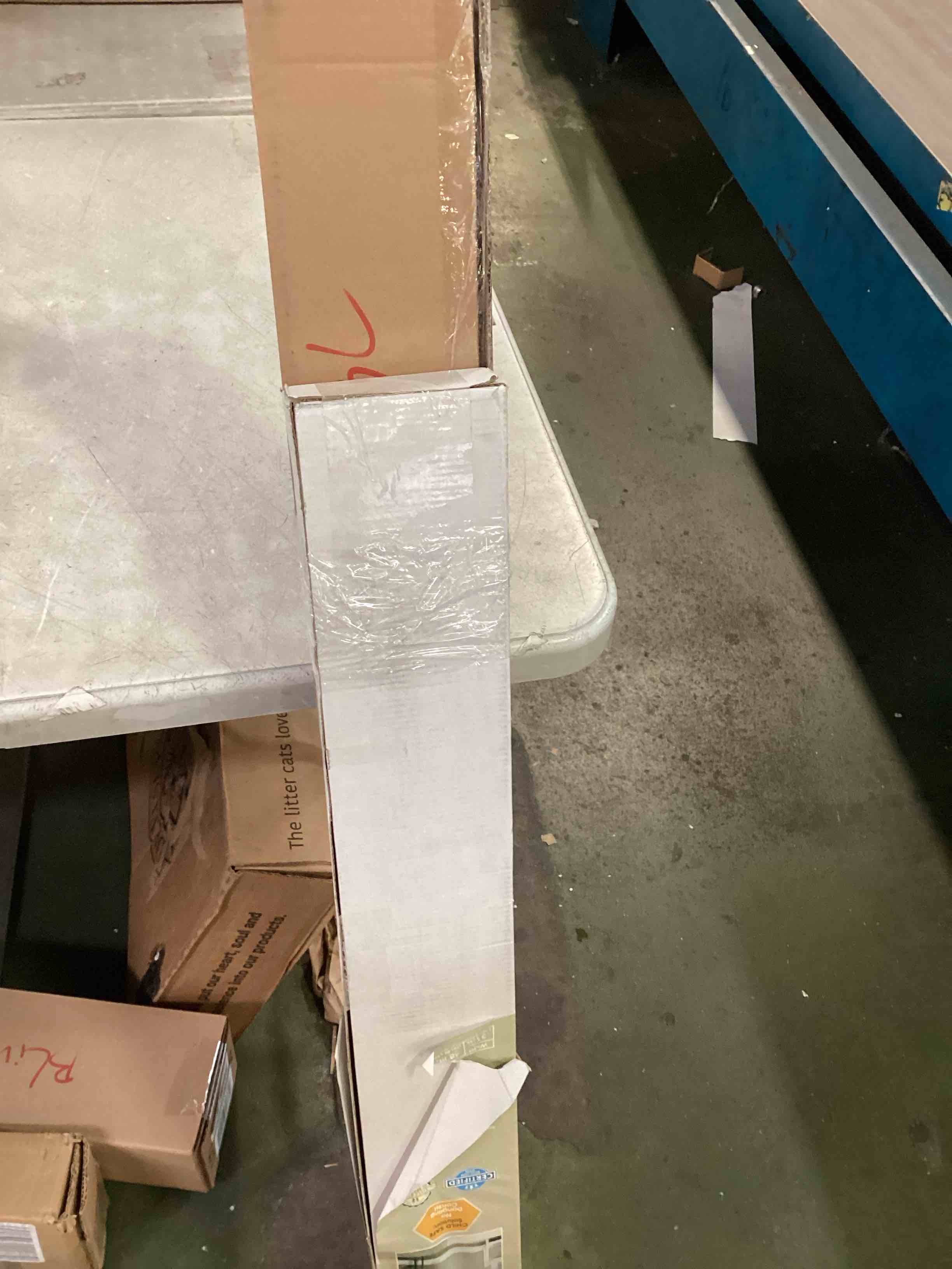 https://s3.amazonaws.com/lotting-images-prod/bidfta/PPE1943749_1746458460821.jpeg