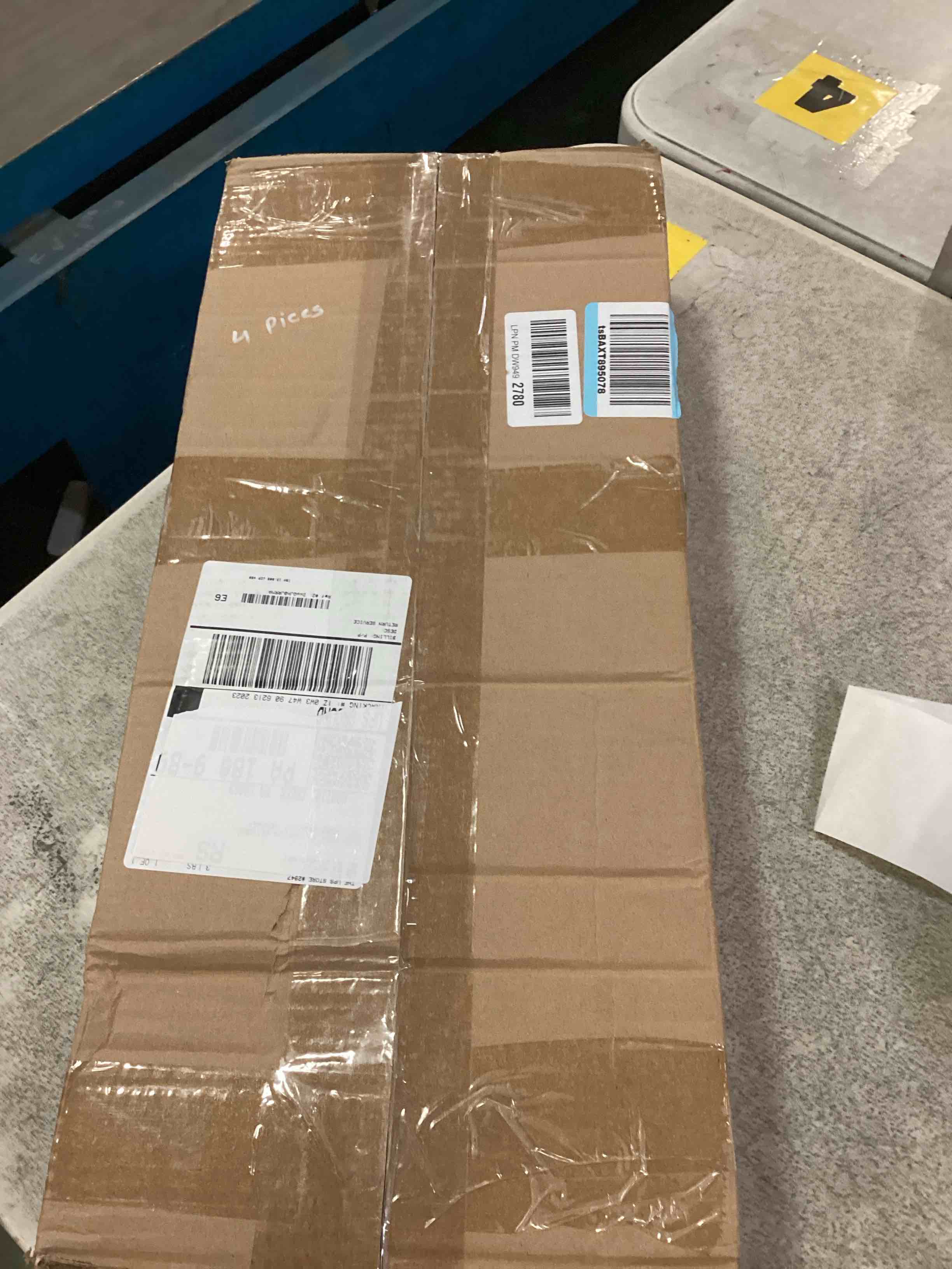 https://s3.amazonaws.com/lotting-images-prod/bidfta/PPE1944020_1746544701709.jpeg