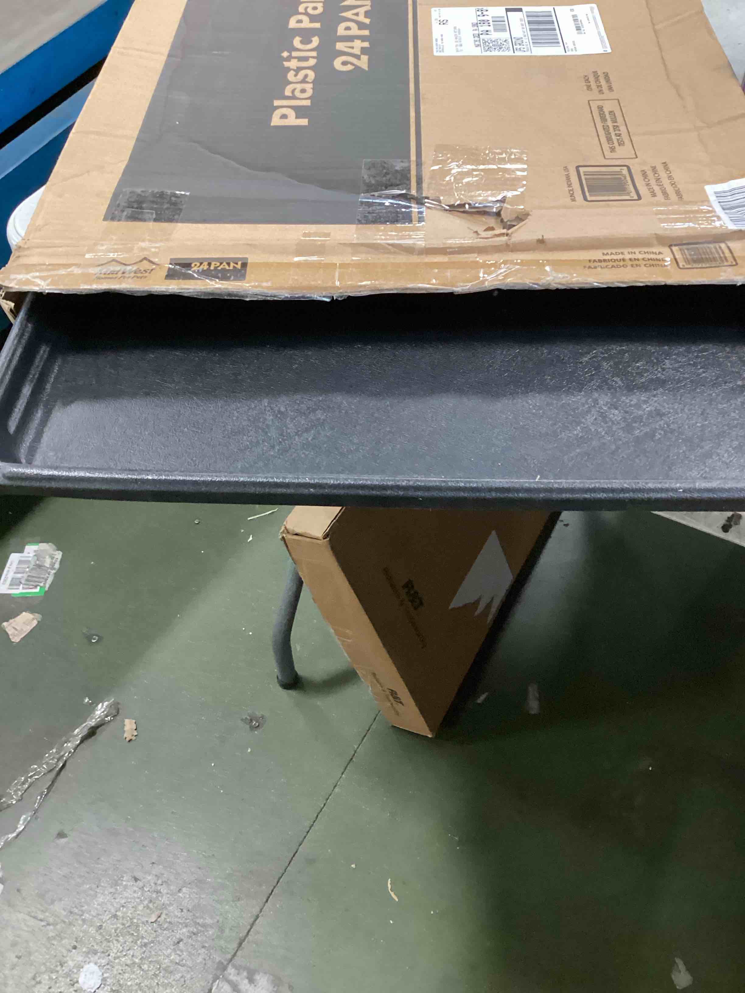 https://s3.amazonaws.com/lotting-images-prod/bidfta/PPE1944460_1746710936284.jpeg