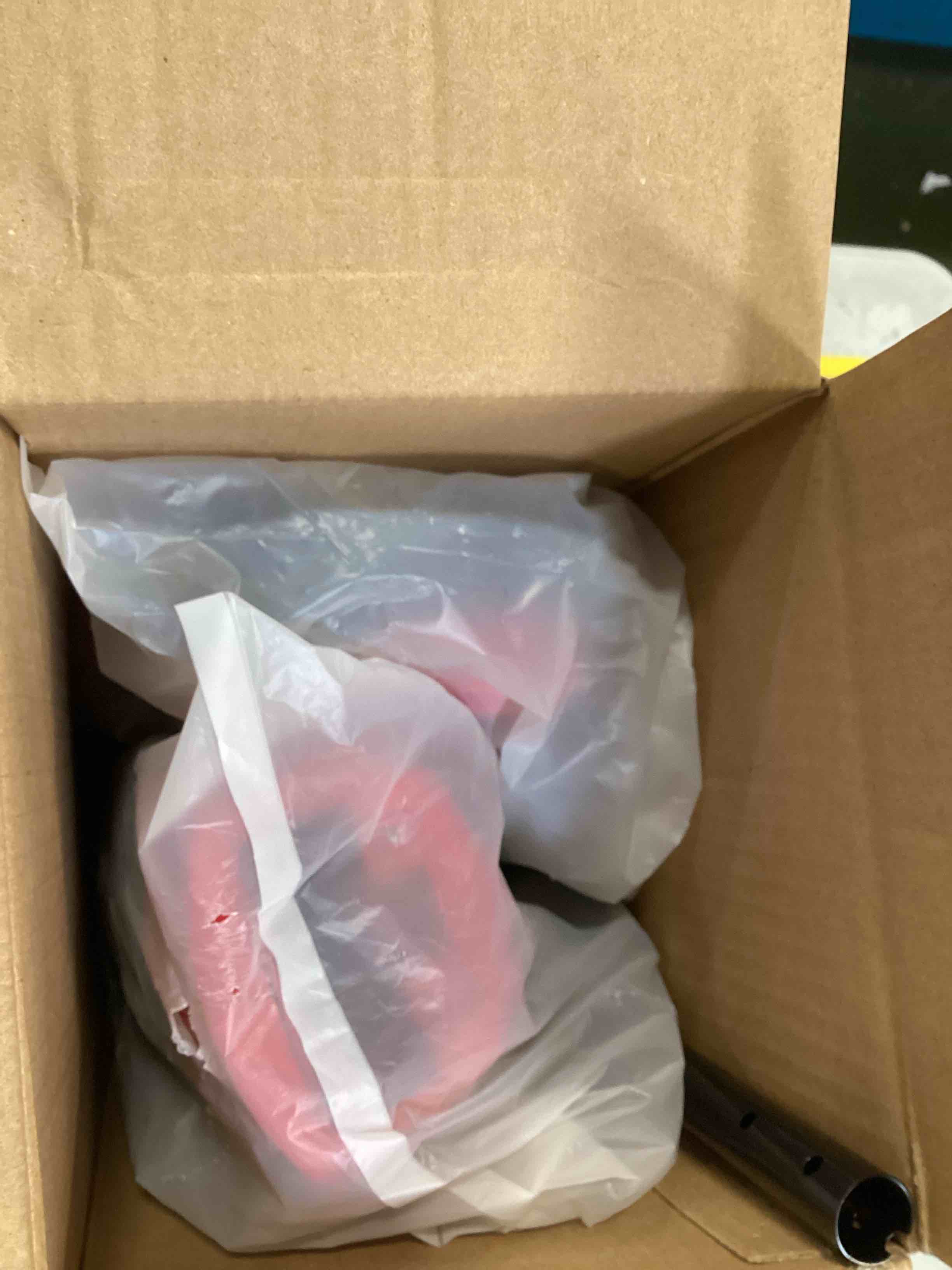 https://s3.amazonaws.com/lotting-images-prod/bidfta/PPE1944498_1746715583025.jpeg