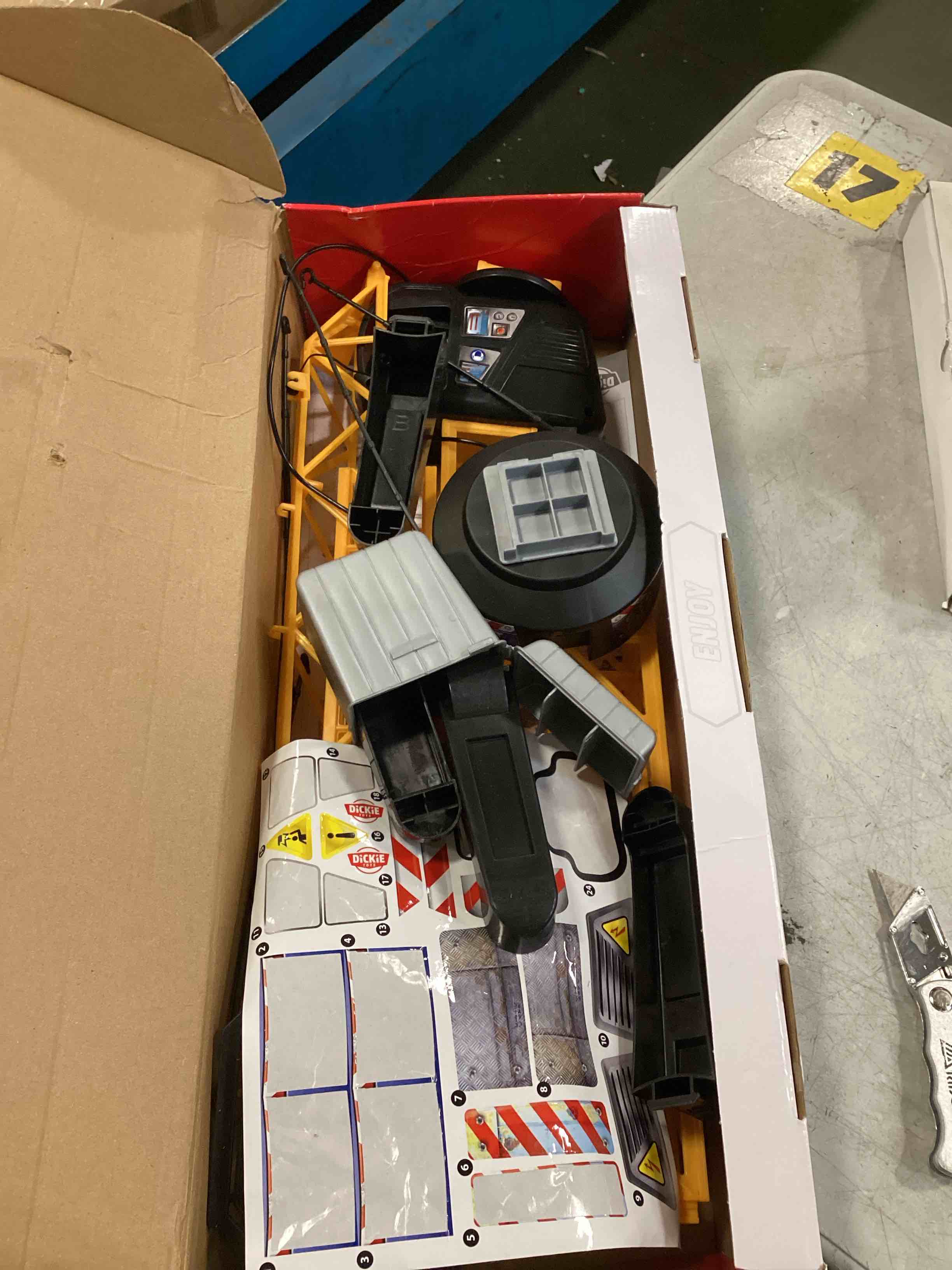 https://s3.amazonaws.com/lotting-images-prod/bidfta/PPE1944637_1746728611673.jpeg