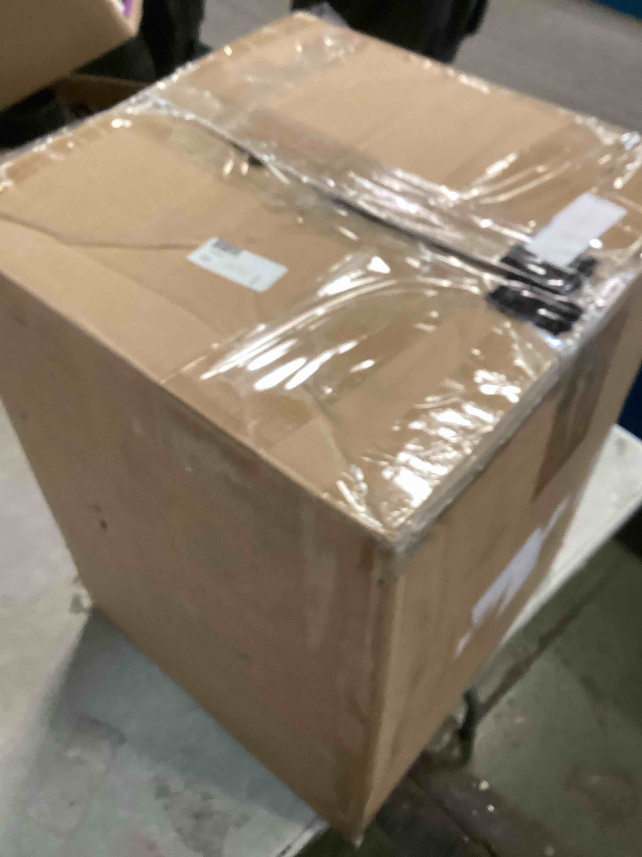 https://s3.amazonaws.com/lotting-images-prod/bidfta/PPE1945268_1743527986097.jpeg