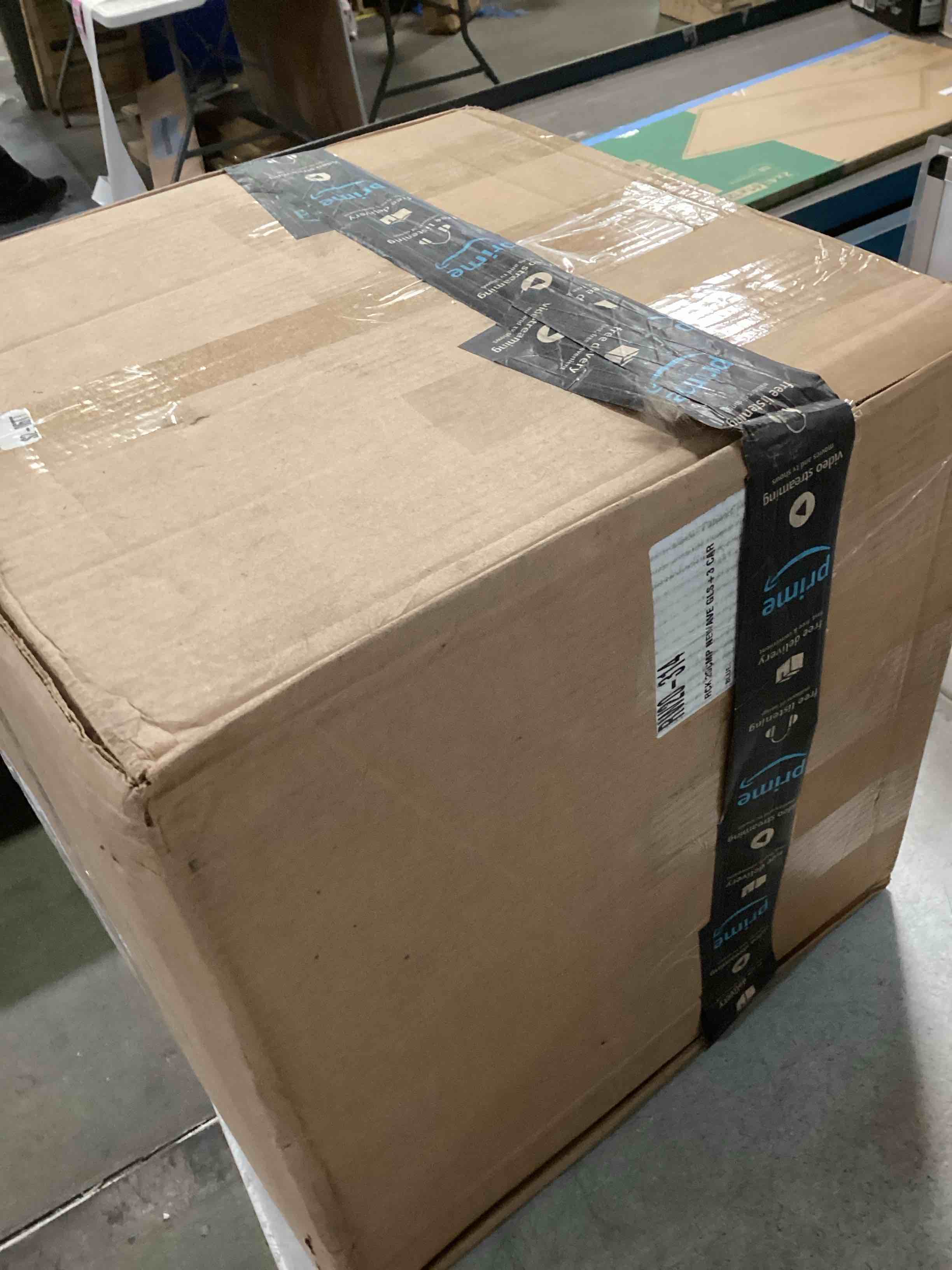 https://s3.amazonaws.com/lotting-images-prod/bidfta/PPE1945348_1743598487403.jpeg