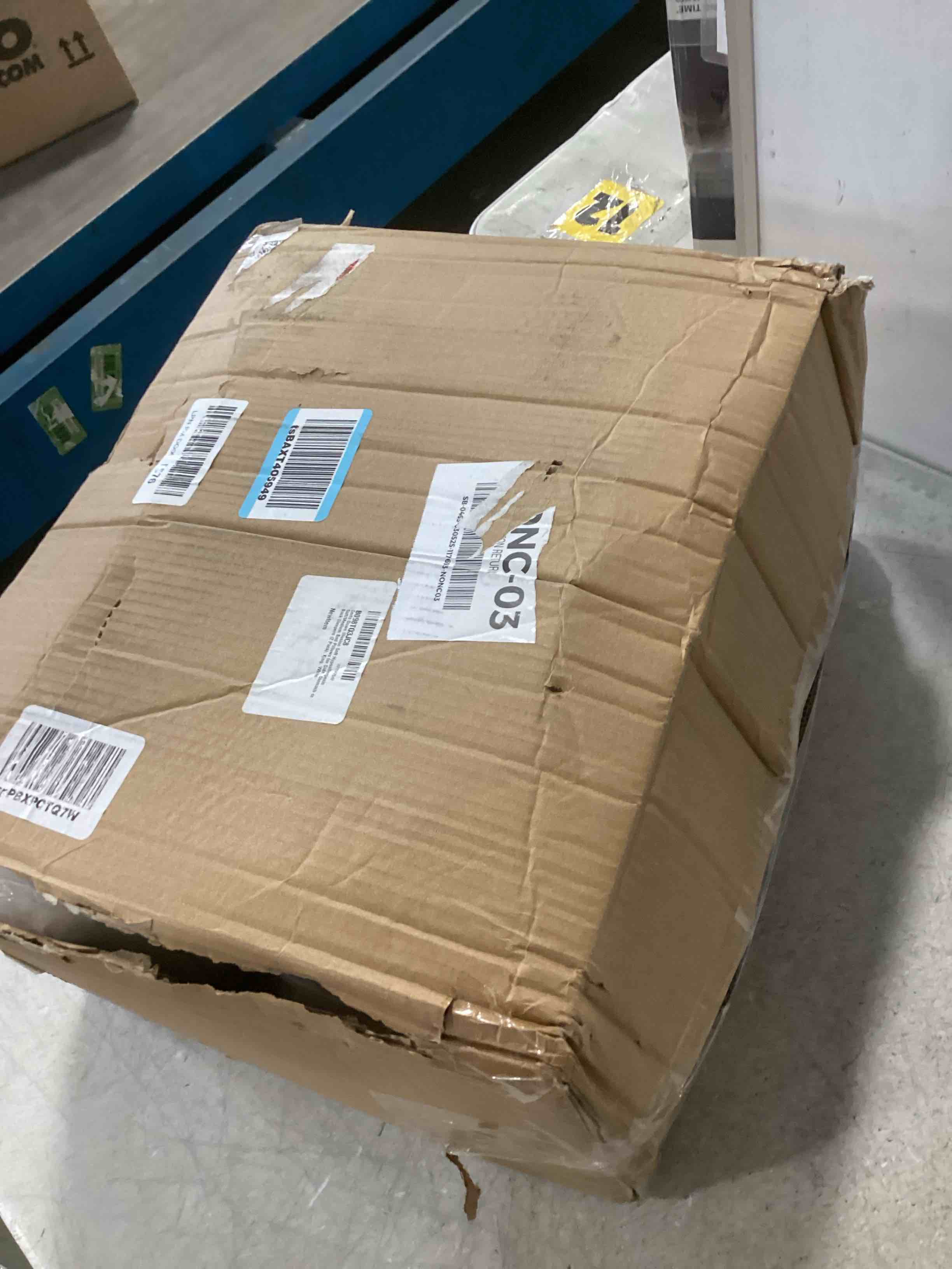 https://s3.amazonaws.com/lotting-images-prod/bidfta/PPE1945410_1743606500618.jpeg