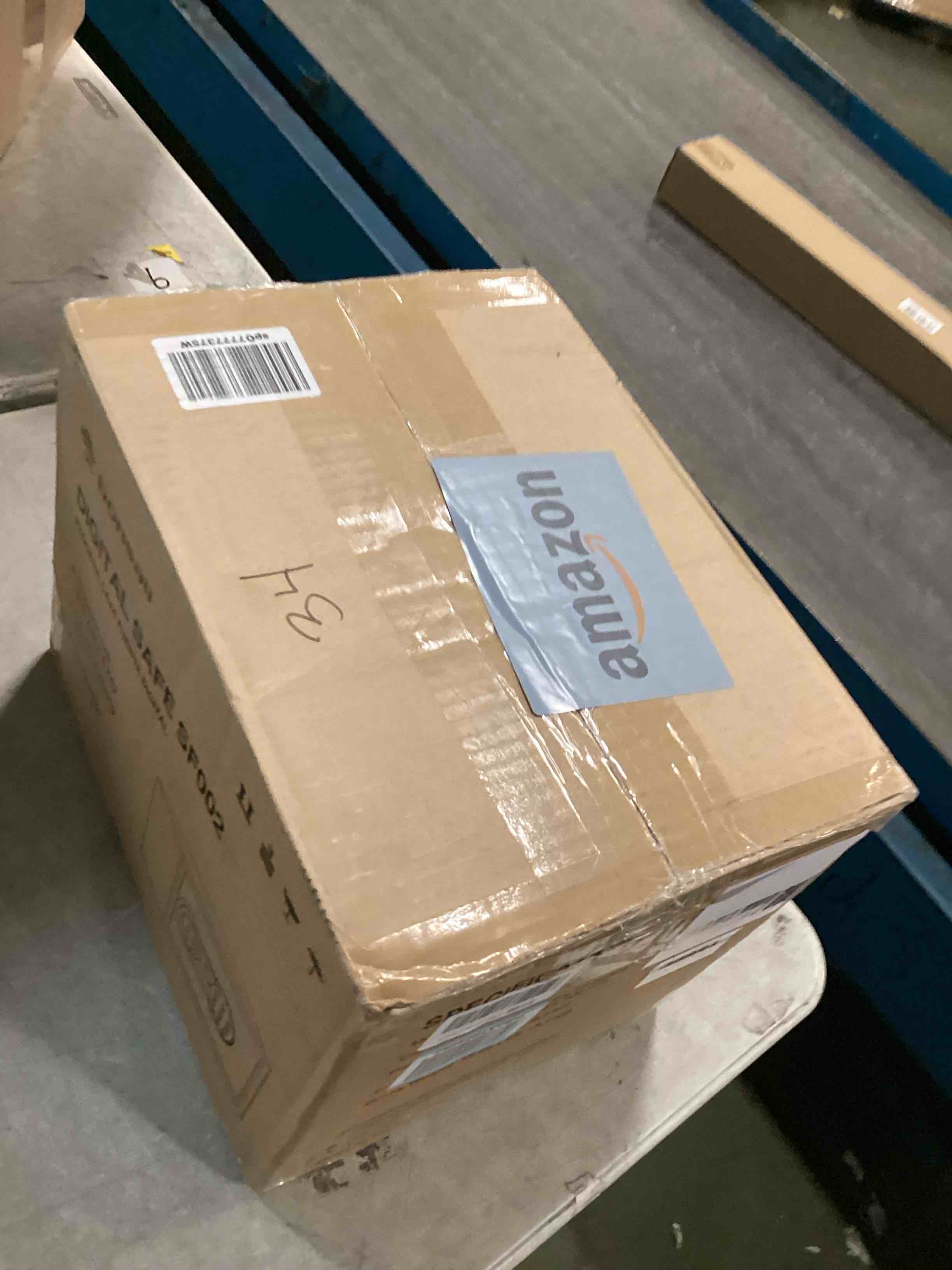 https://s3.amazonaws.com/lotting-images-prod/bidfta/PPE1945549_1743683615863.jpeg